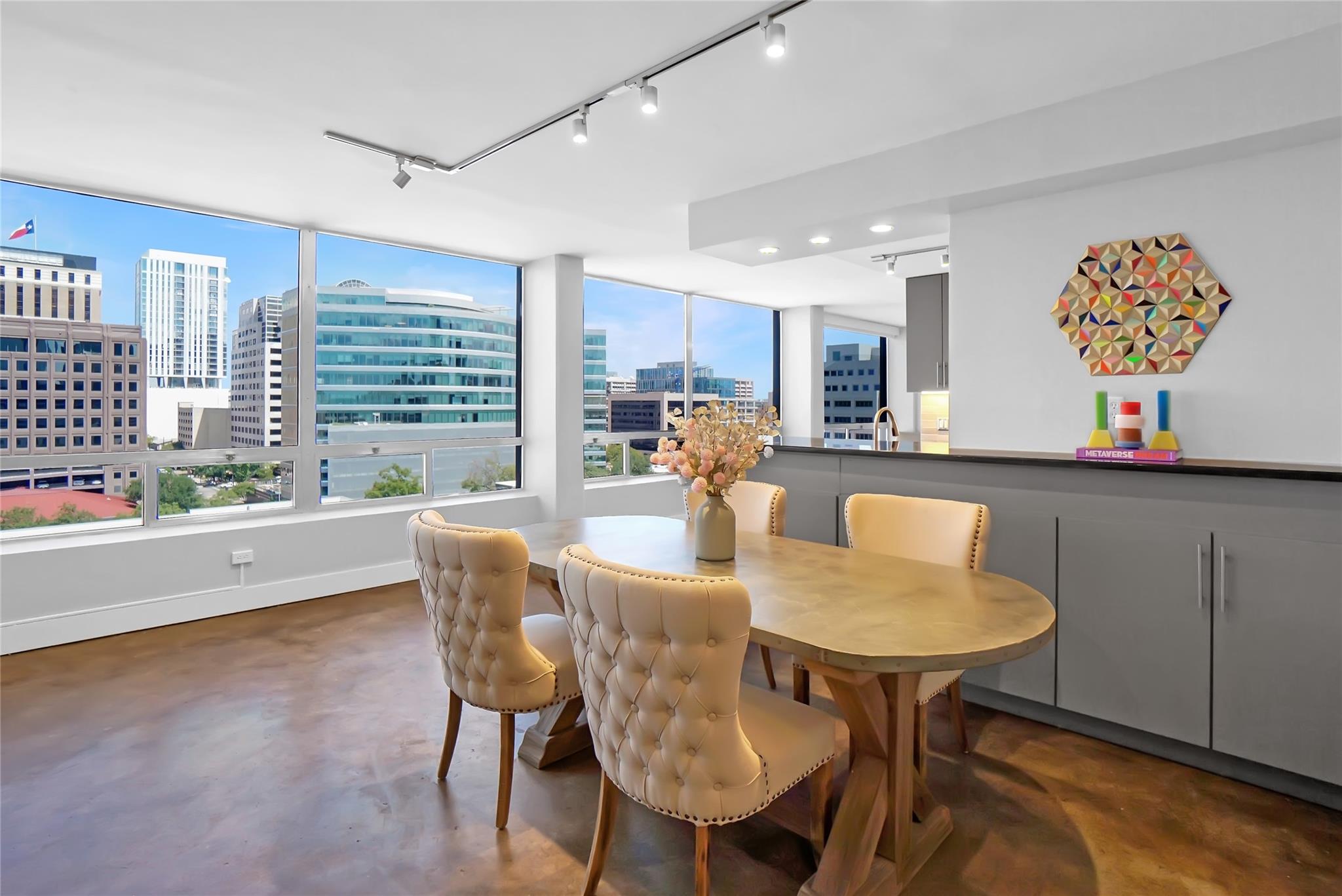 1212 Guadalupe St # 1004, Austin, TX 78701