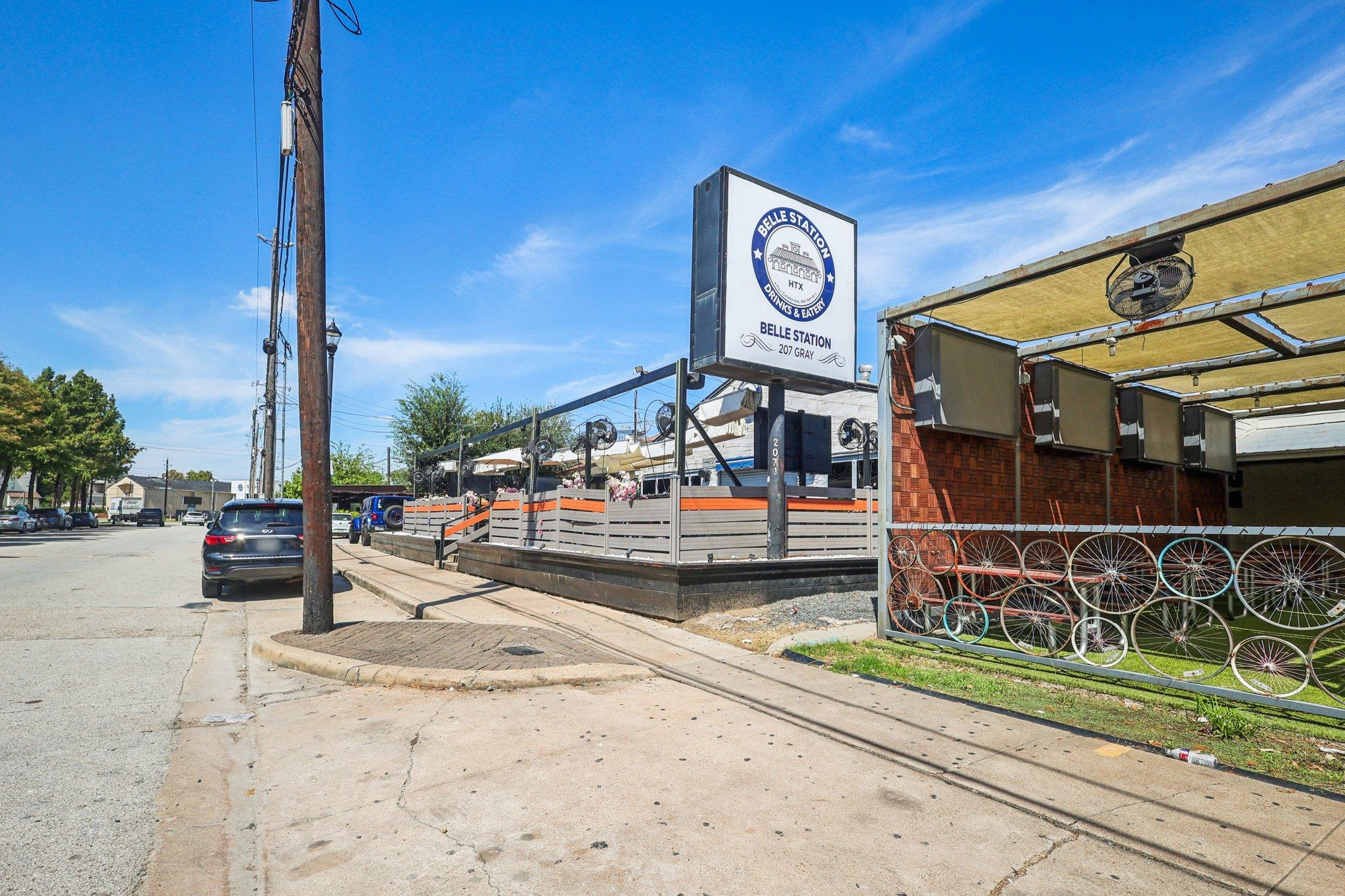 1106 Oneil St, Houston, TX 77019