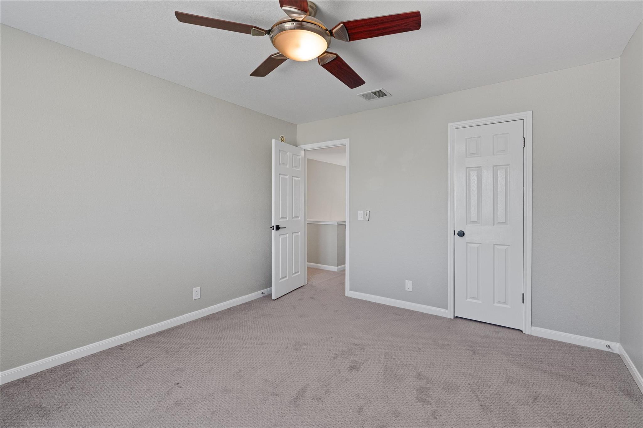 8340 Liberty Walk Dr, Round Rock, TX 78681