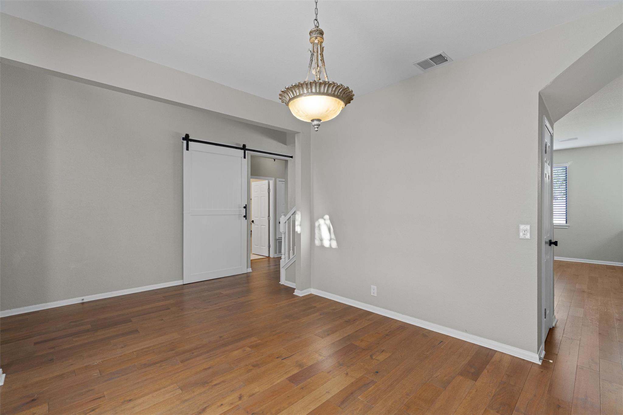 8340 Liberty Walk Dr, Round Rock, TX 78681