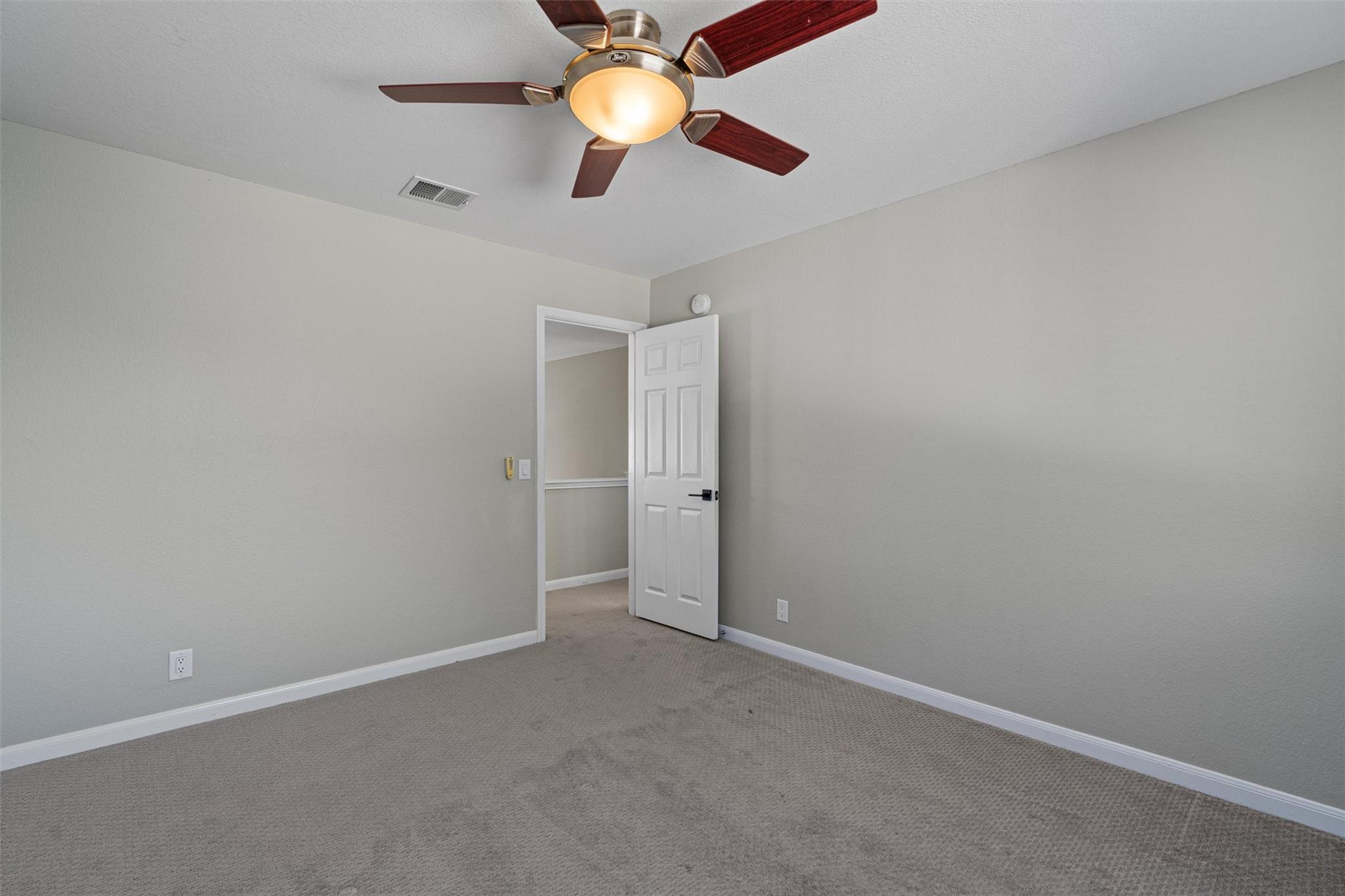 8340 Liberty Walk Dr, Round Rock, TX 78681