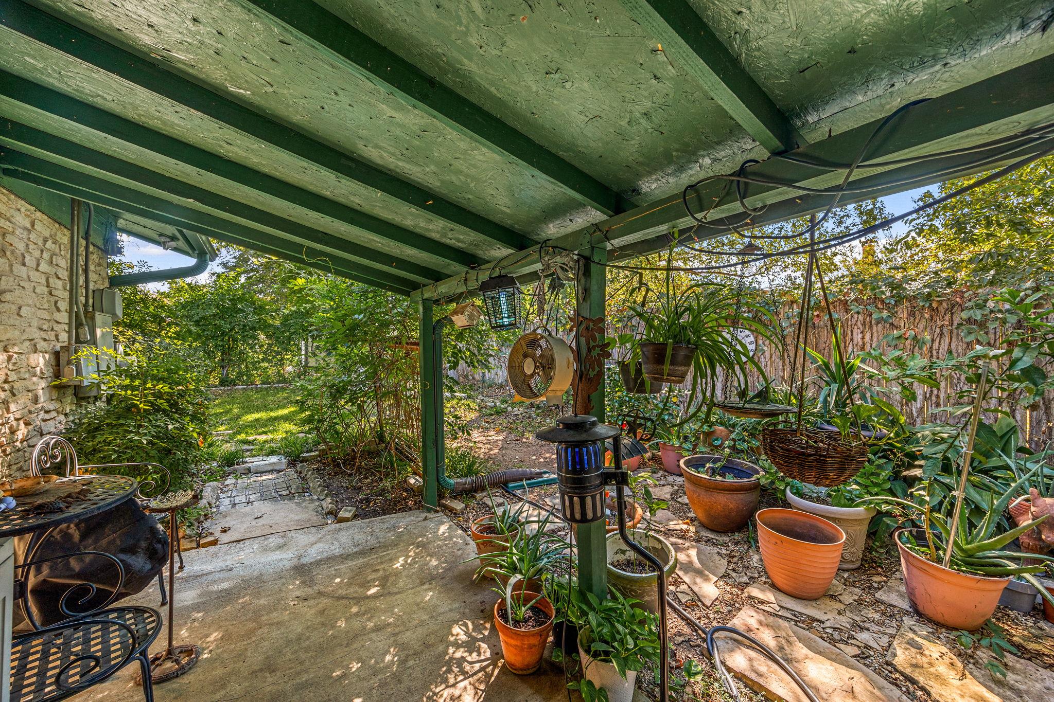 301 Dove Creek Dr, Round Rock, TX 78664