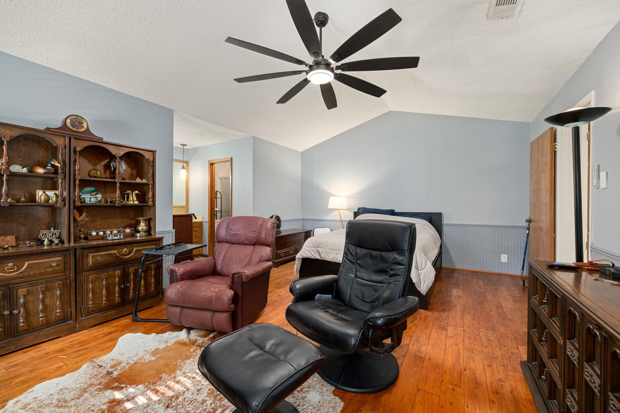 301 Dove Creek Dr, Round Rock, TX 78664