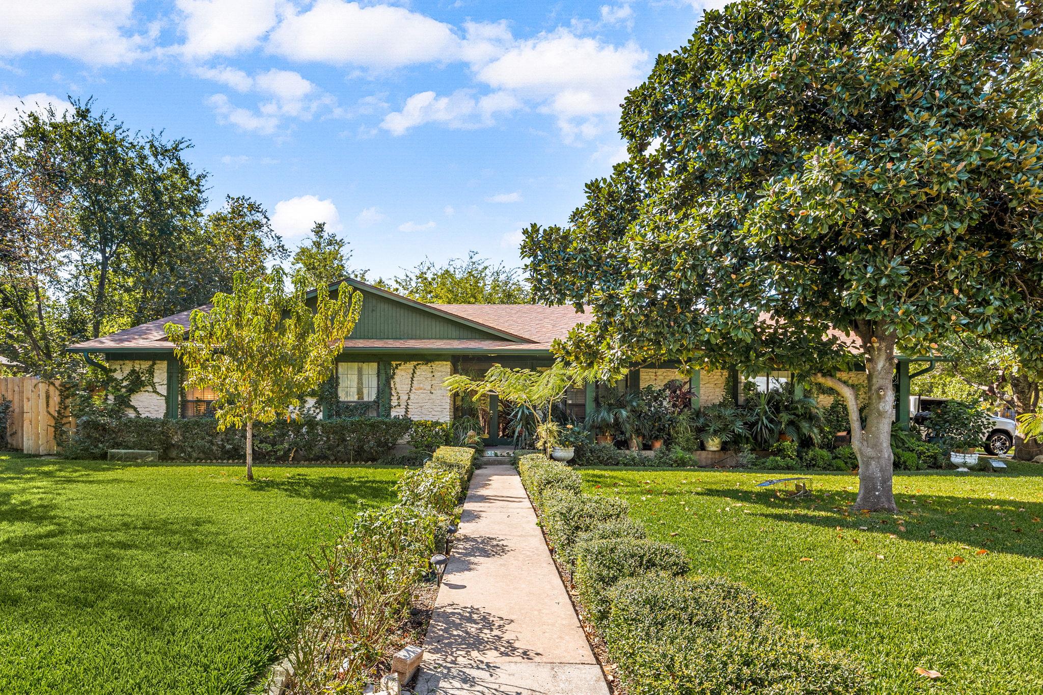 301 Dove Creek Dr, Round Rock, TX 78664