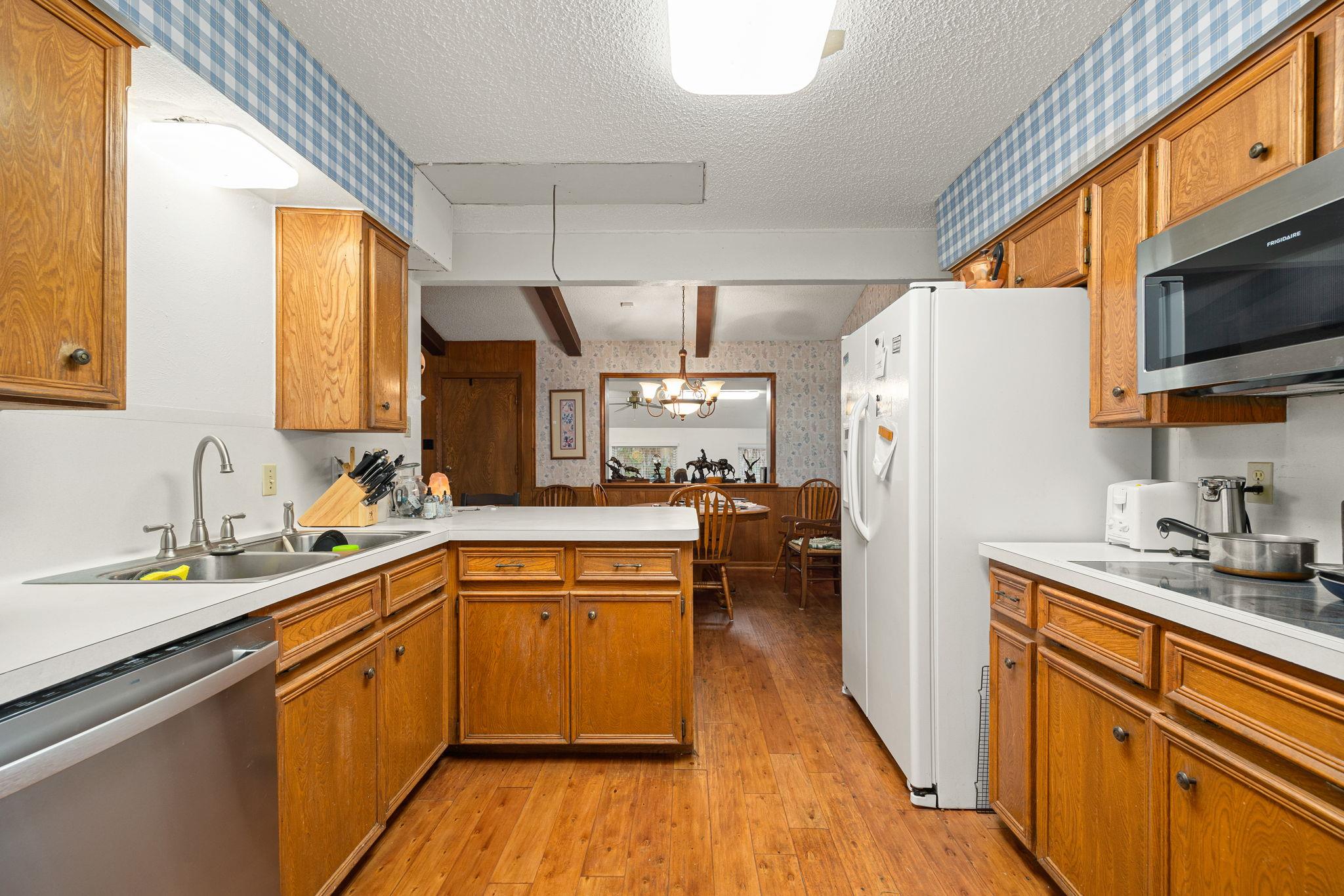 301 Dove Creek Dr, Round Rock, TX 78664