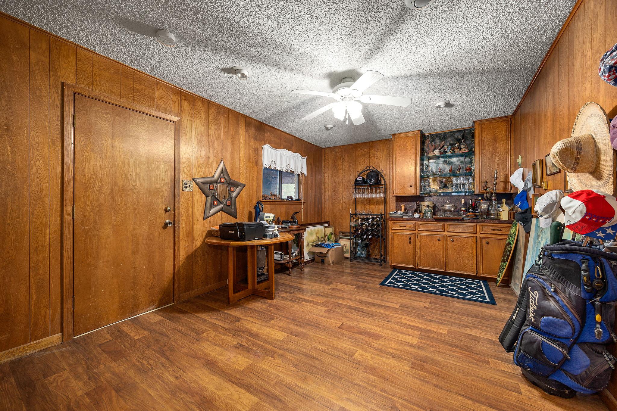 301 Dove Creek Dr, Round Rock, TX 78664