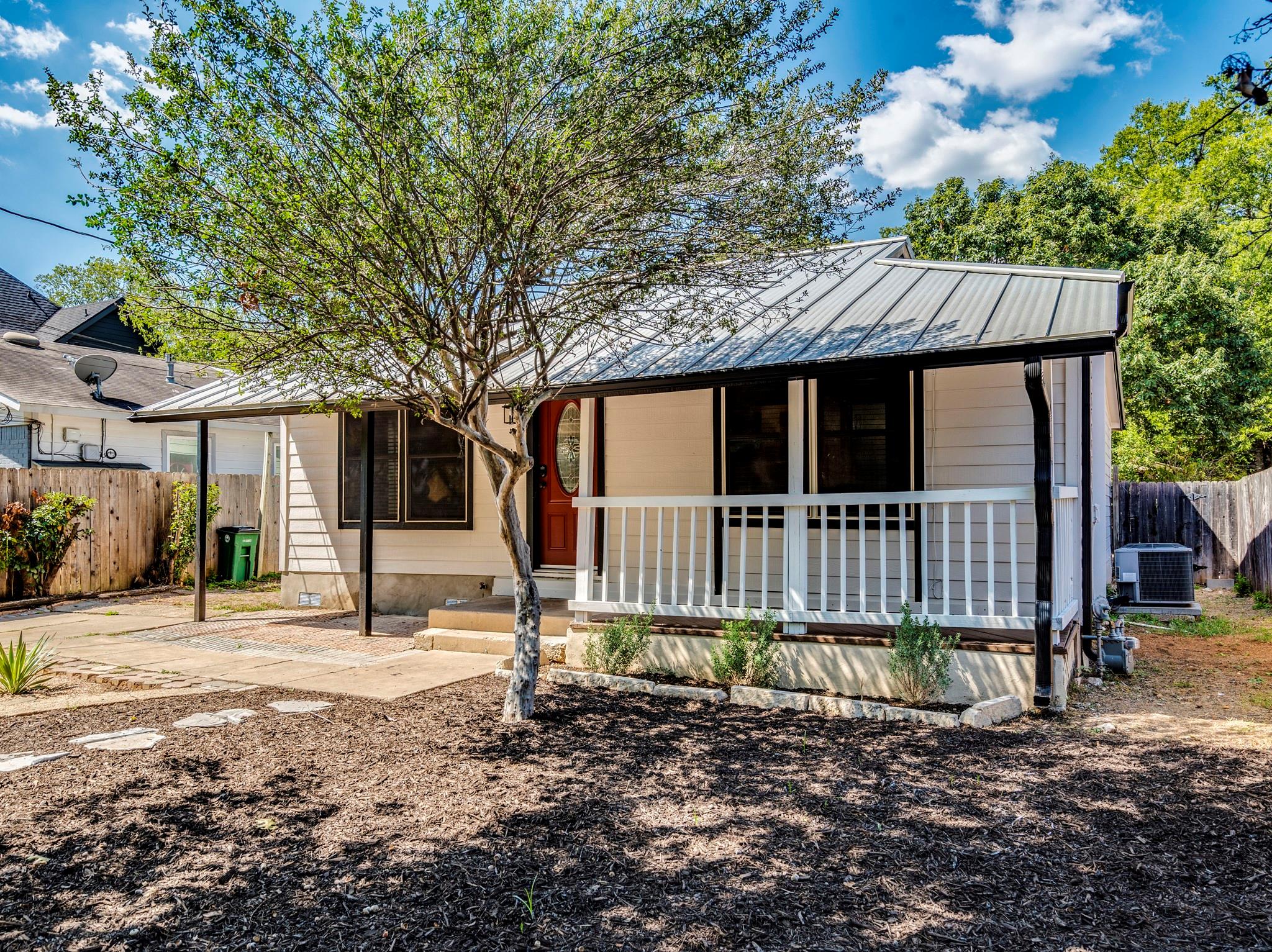 1008 Fiesta St, Austin, TX 78702