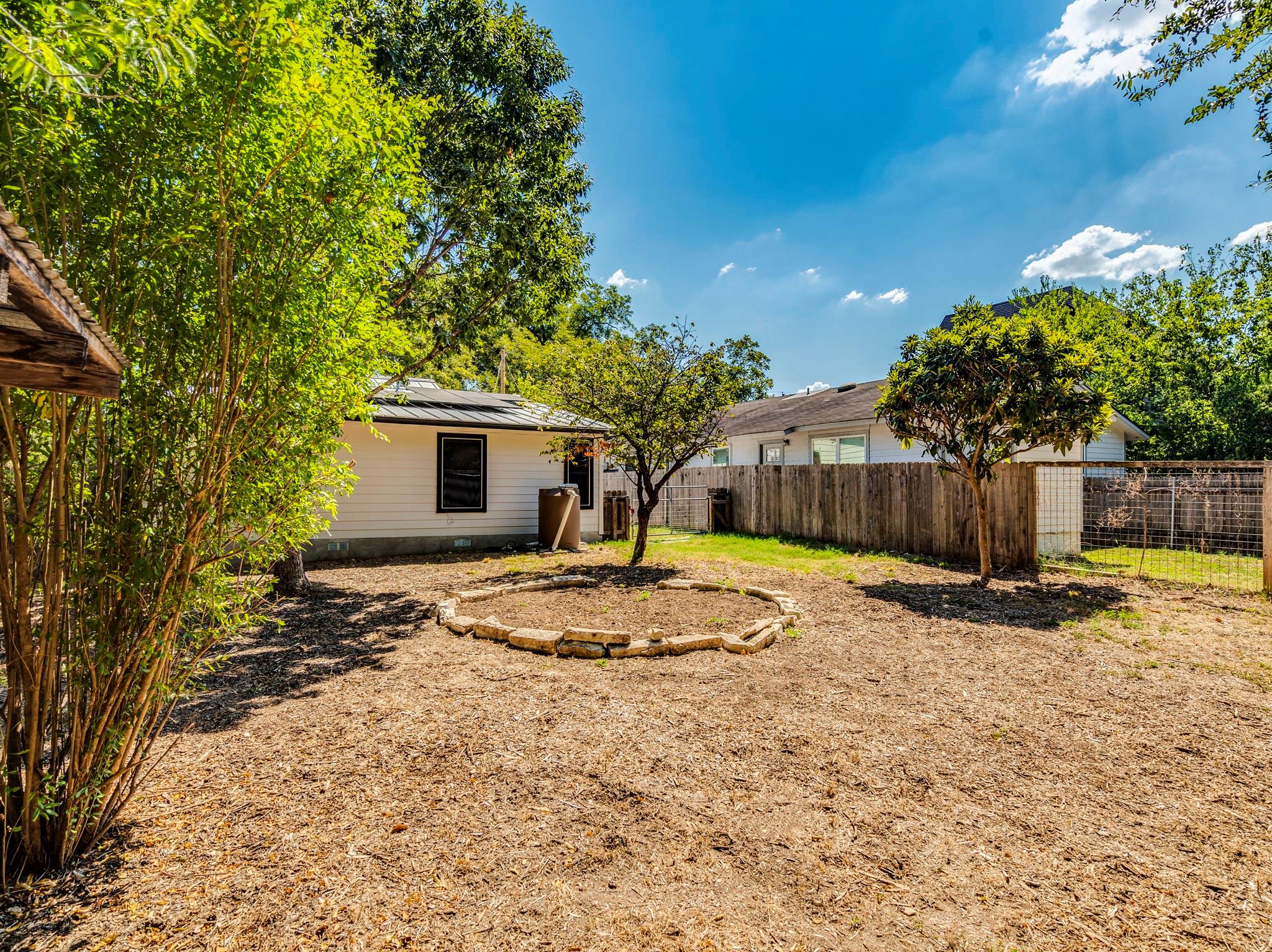 1008 Fiesta St, Austin, TX 78702