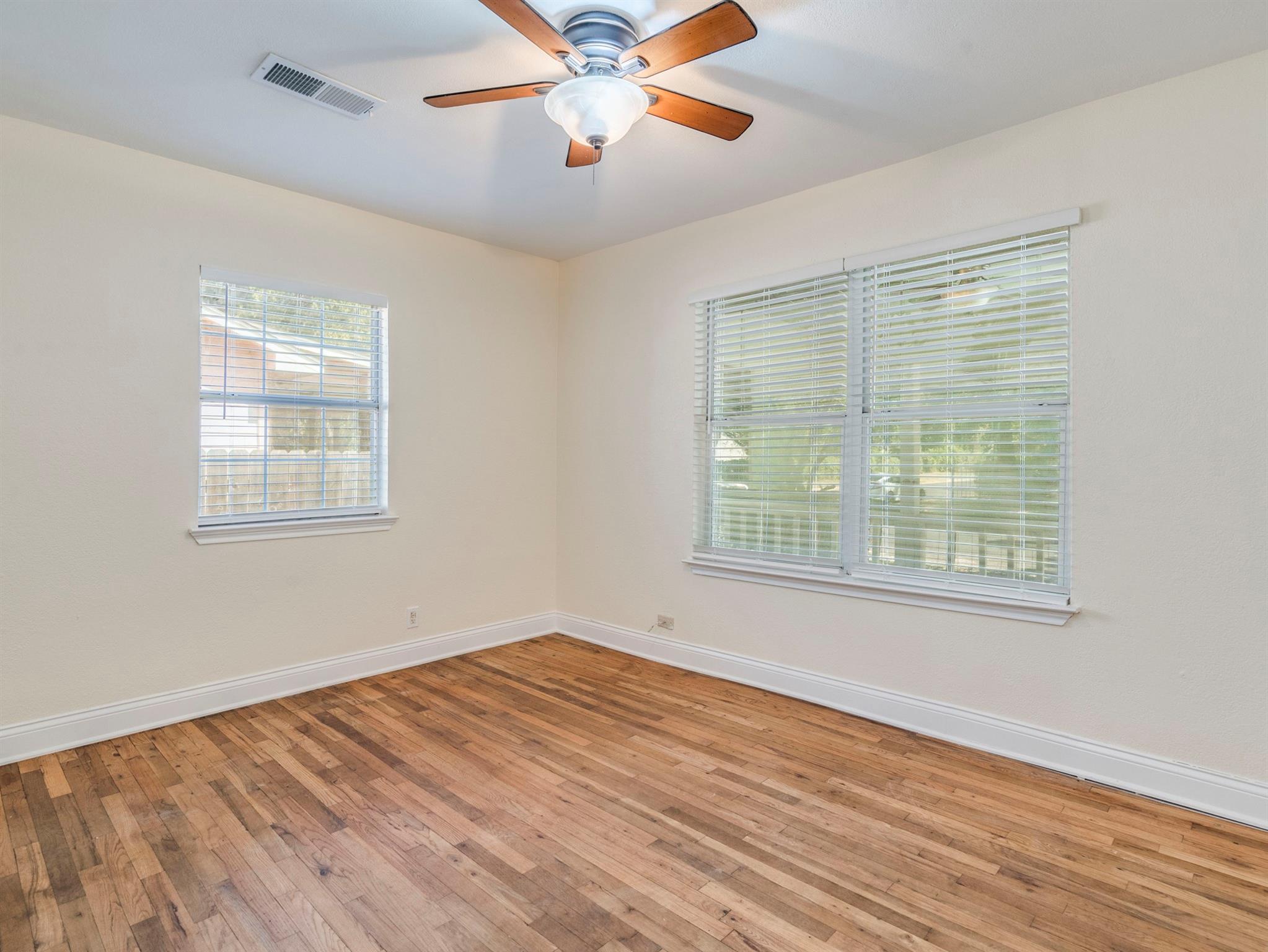 1008 Fiesta St, Austin, TX 78702