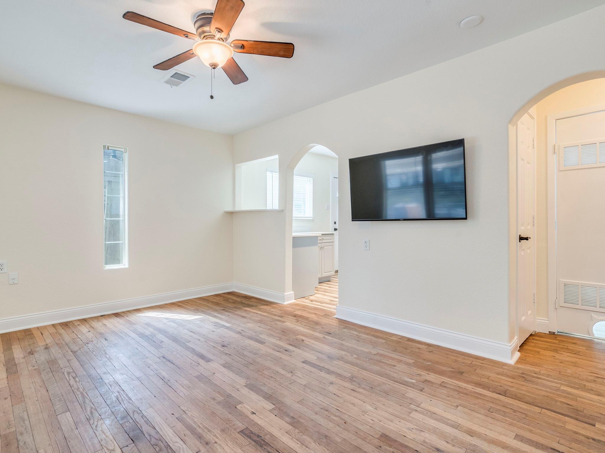 1008 Fiesta St, Austin, TX 78702