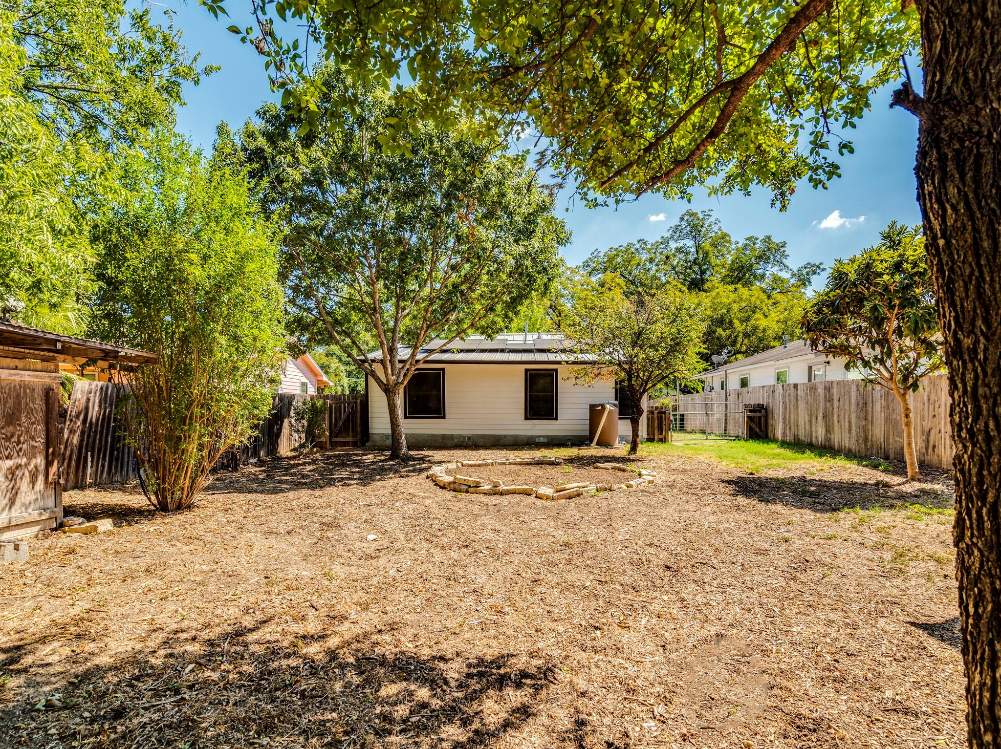 1008 Fiesta St, Austin, TX 78702