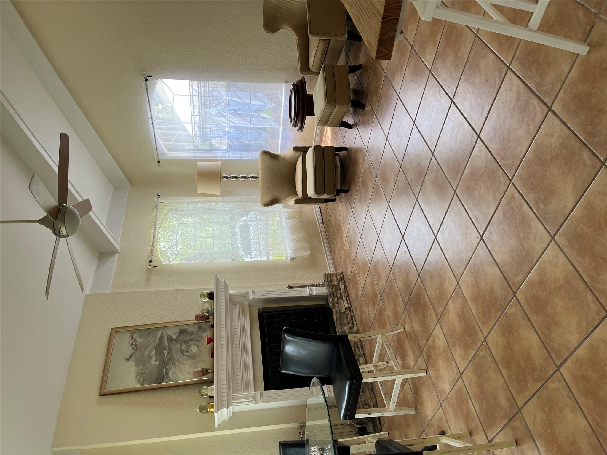 11 Townhouse Circle Cir, Wimberley, TX 78676