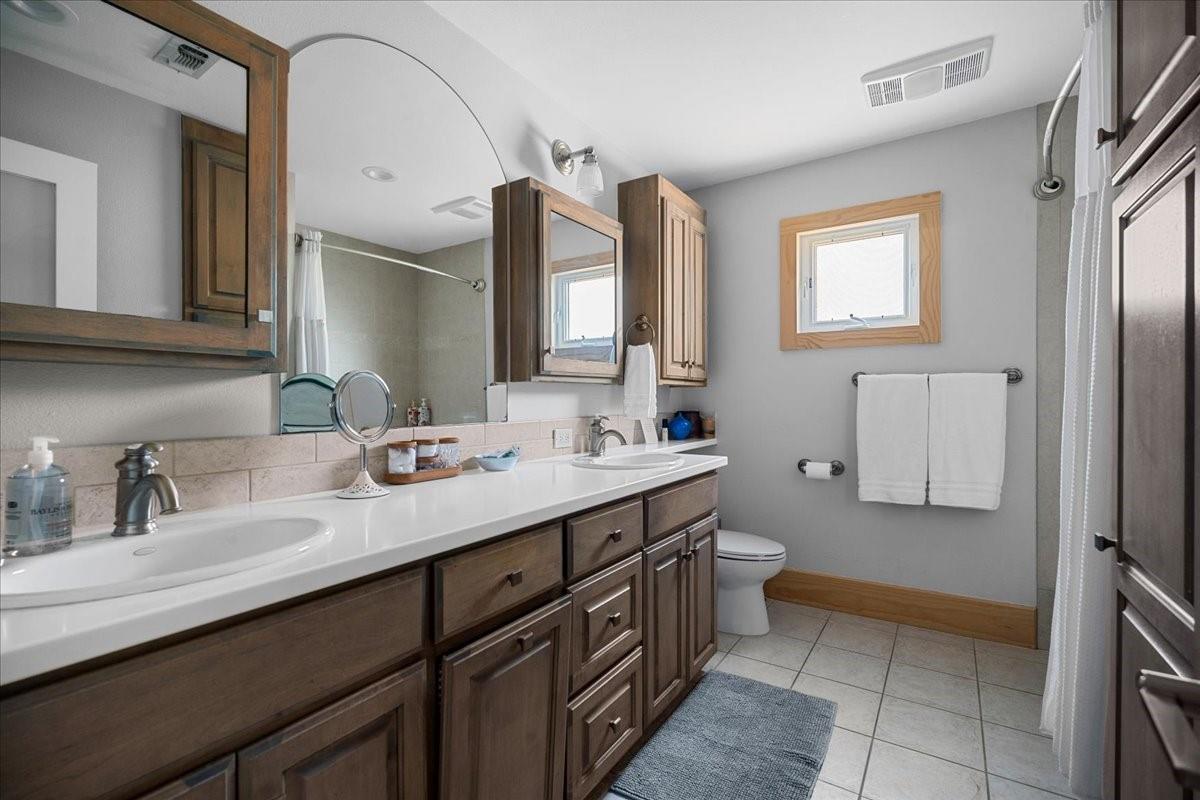 1309 Edgewater Dr, Spicewood, TX 78669