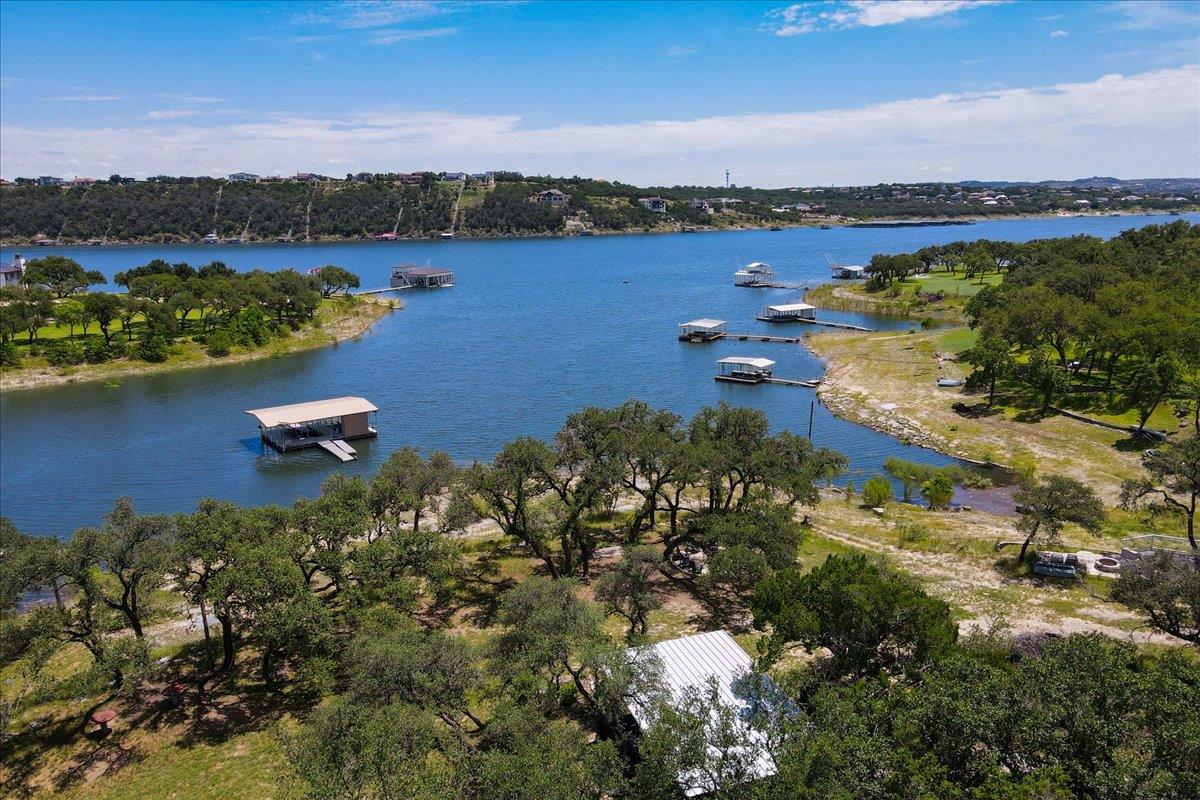 1309 Edgewater Dr, Spicewood, TX 78669