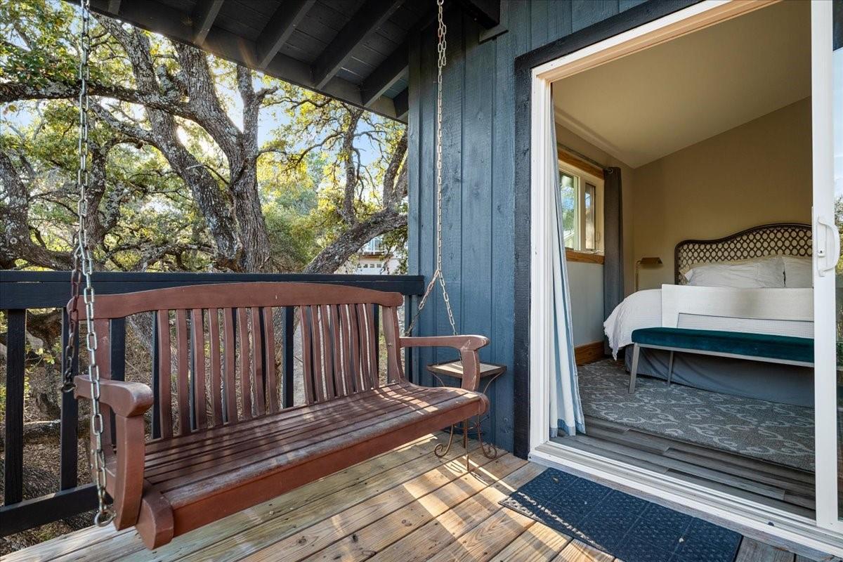 1309 Edgewater Dr, Spicewood, TX 78669