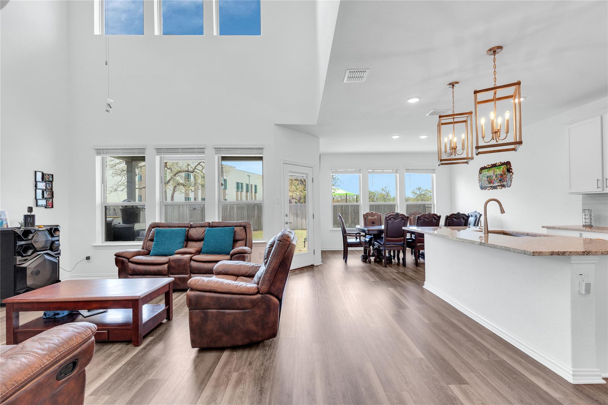 122 Shagbark Trl, Bastrop, TX 78602