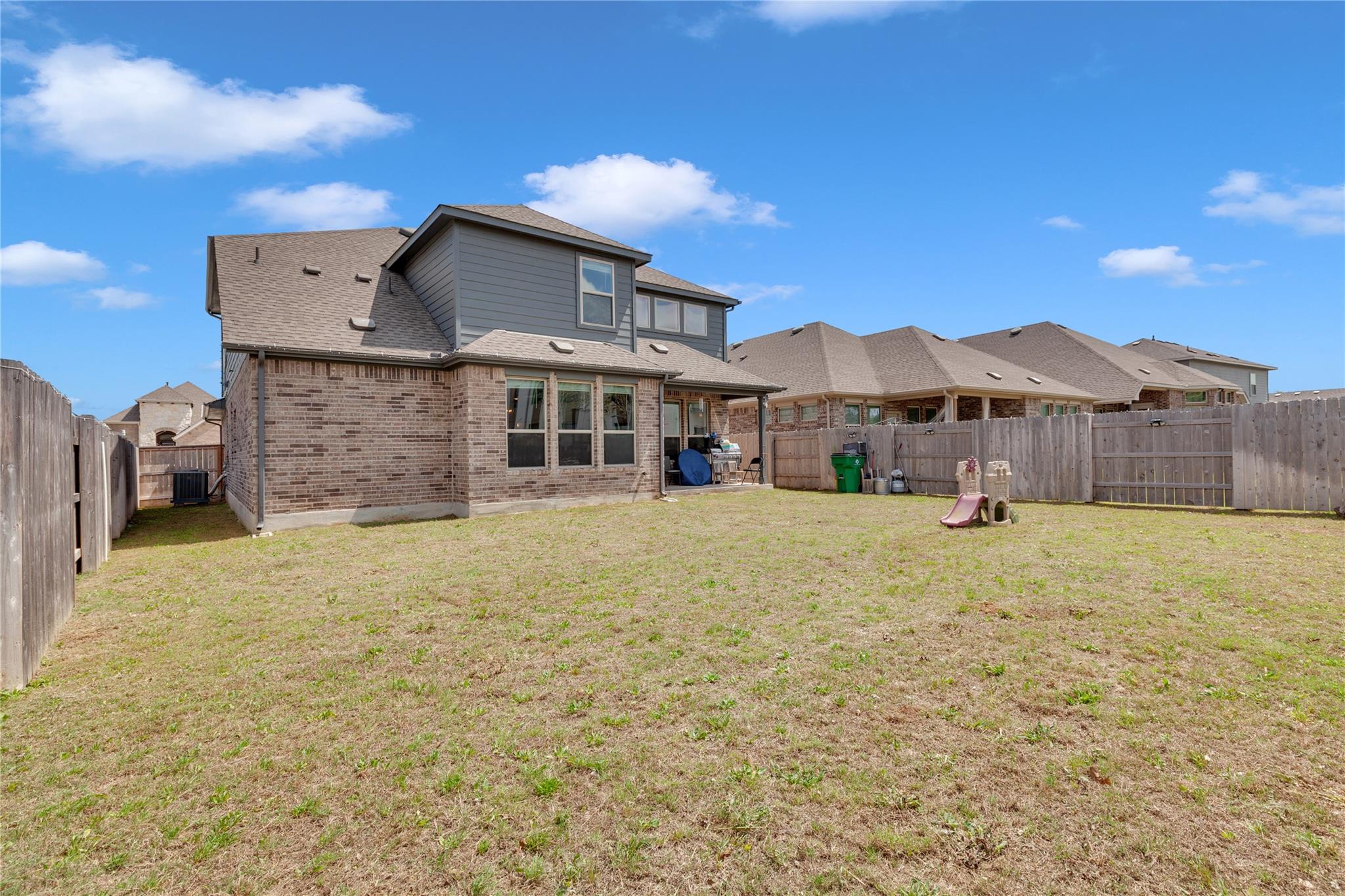 122 Shagbark Trl, Bastrop, TX 78602