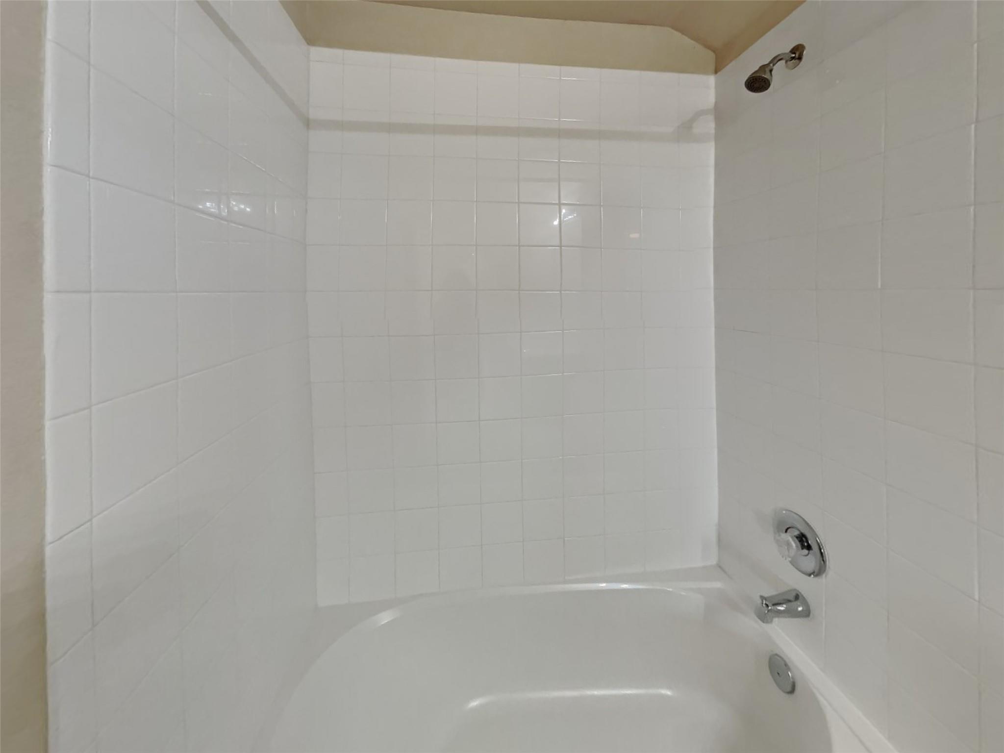 451 Cibolo Creek Dr, Kyle, TX 78640