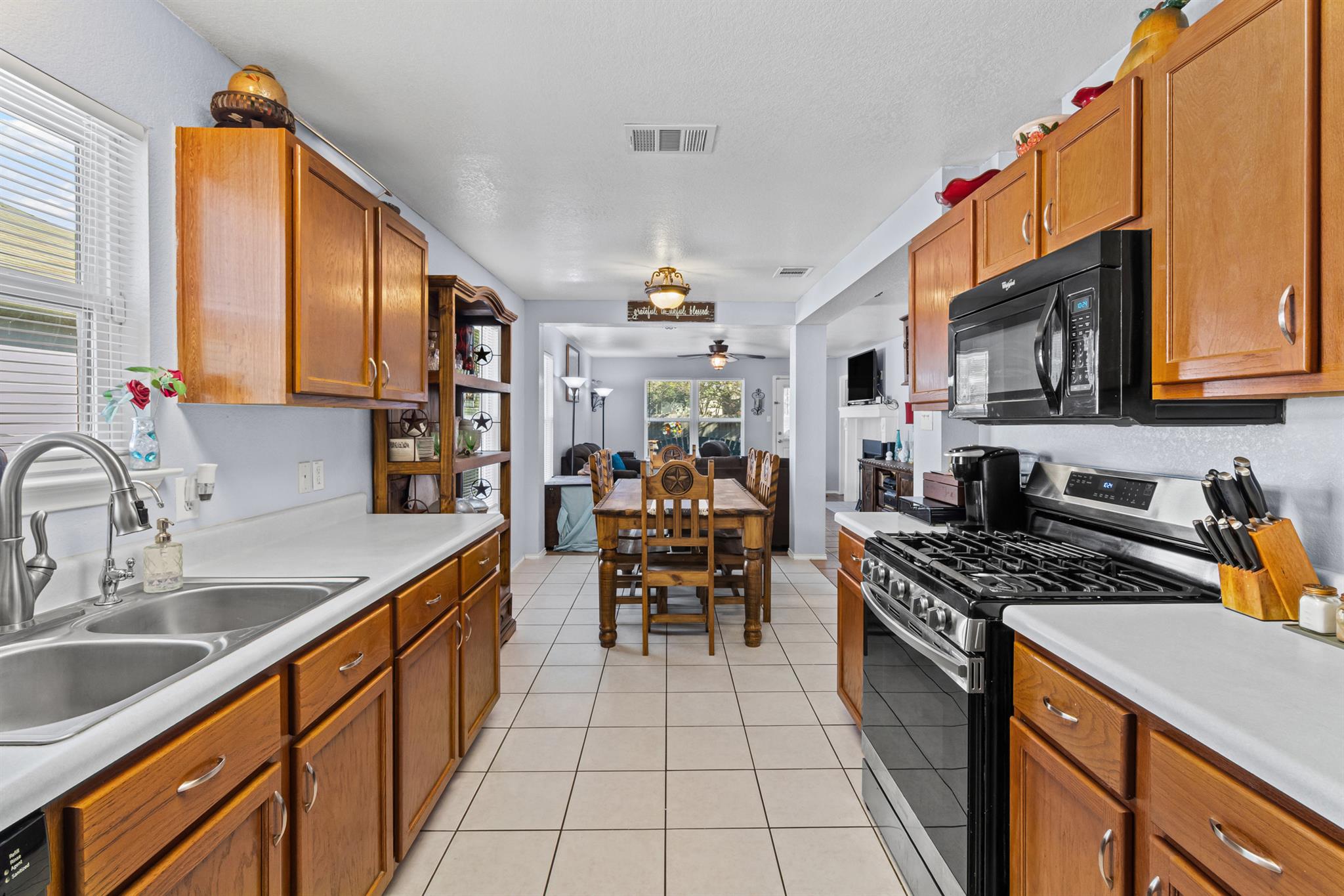 104 Will Ln, Hutto, TX 78634