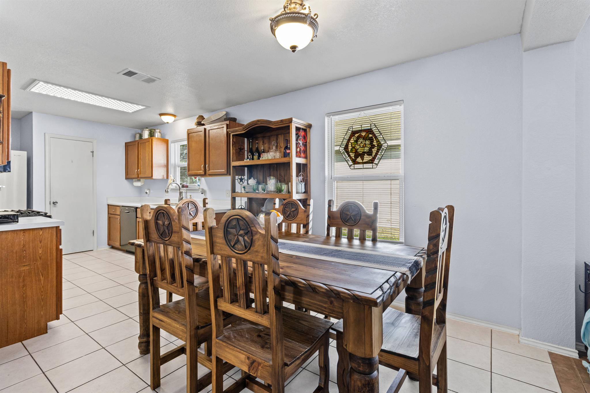 104 Will Ln, Hutto, TX 78634