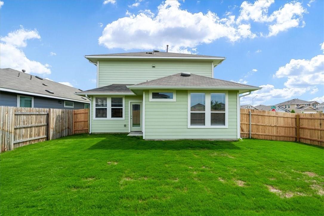 179 Living Reef Dr, Maxwell, TX 78656