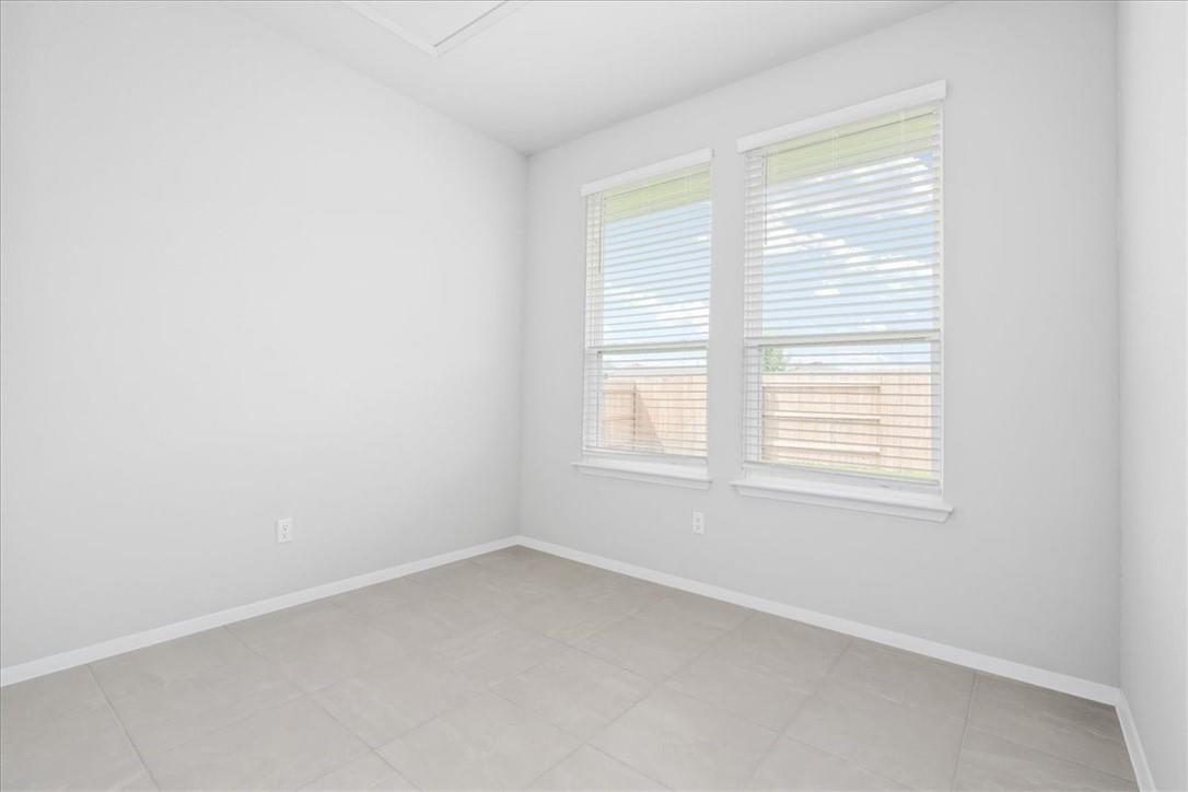 179 Living Reef Dr, Maxwell, TX 78656