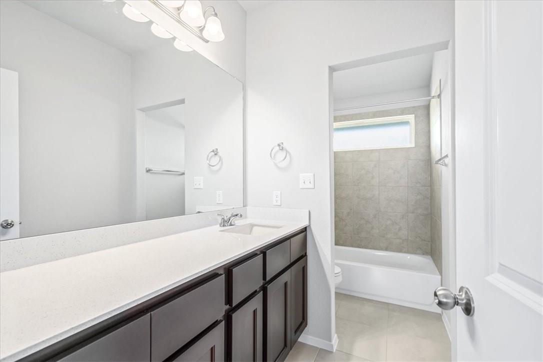 179 Living Reef Dr, Maxwell, TX 78656