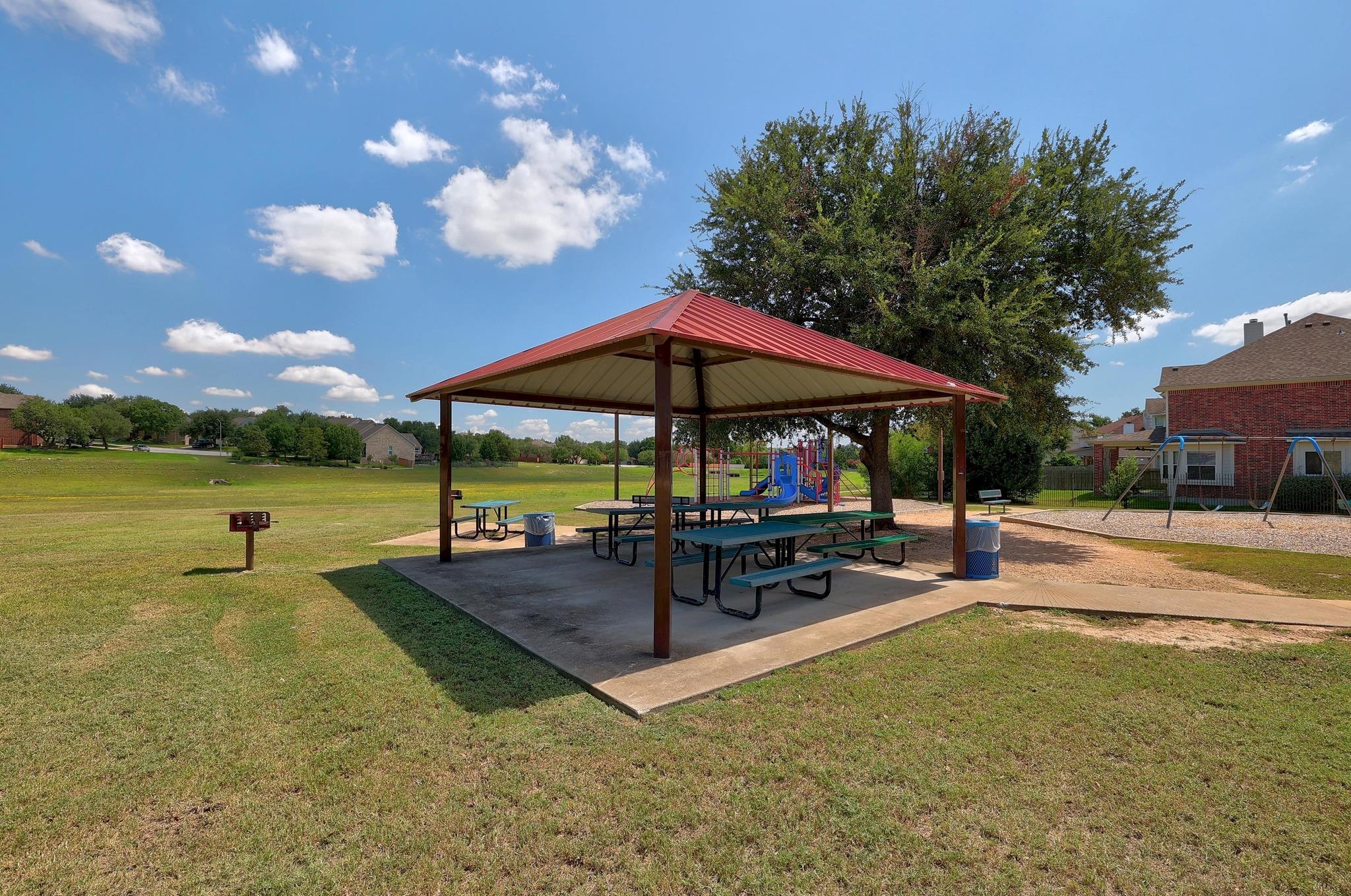 1100 Willowbrook Dr, Cedar Park, TX 78613