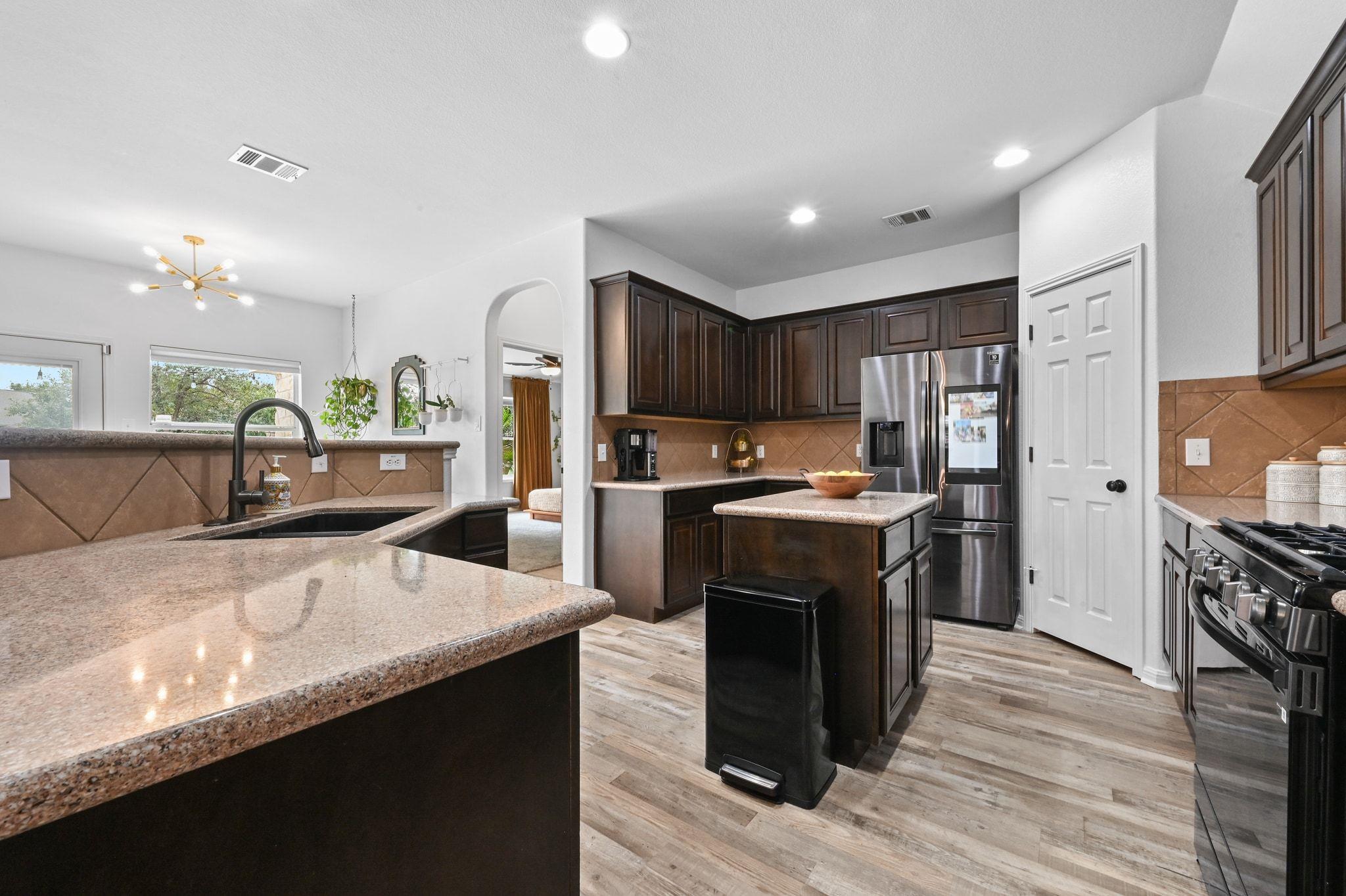 1100 Willowbrook Dr, Cedar Park, TX 78613