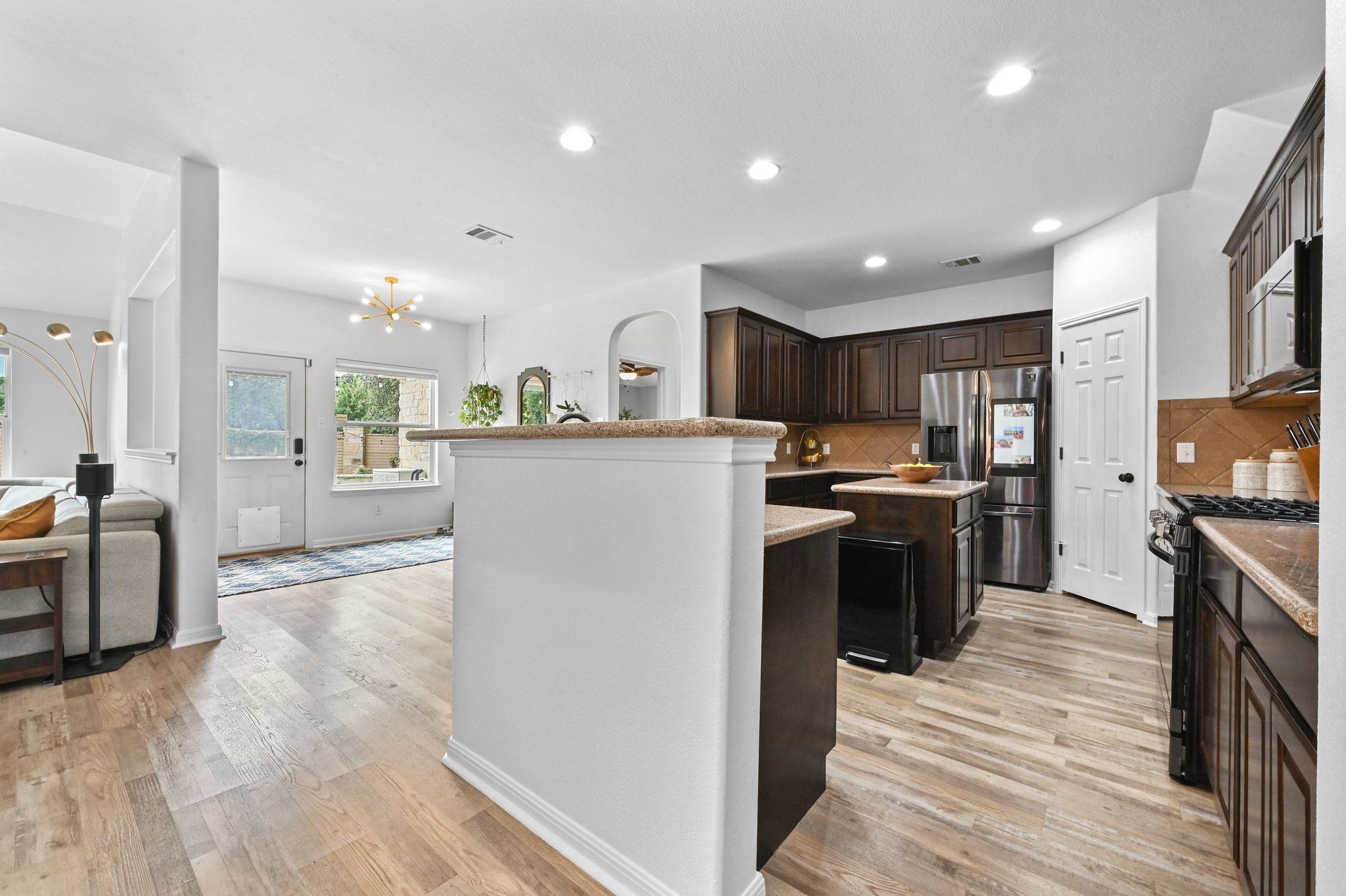 1100 Willowbrook Dr, Cedar Park, TX 78613