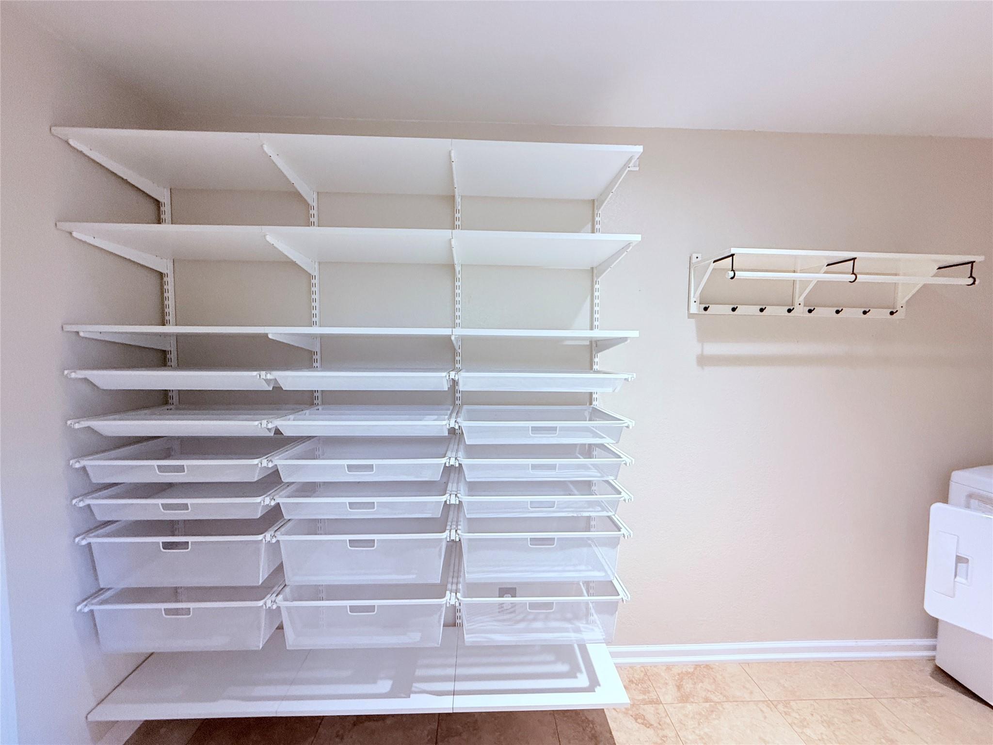 102 Brentwood Dr, Leander, TX 78641