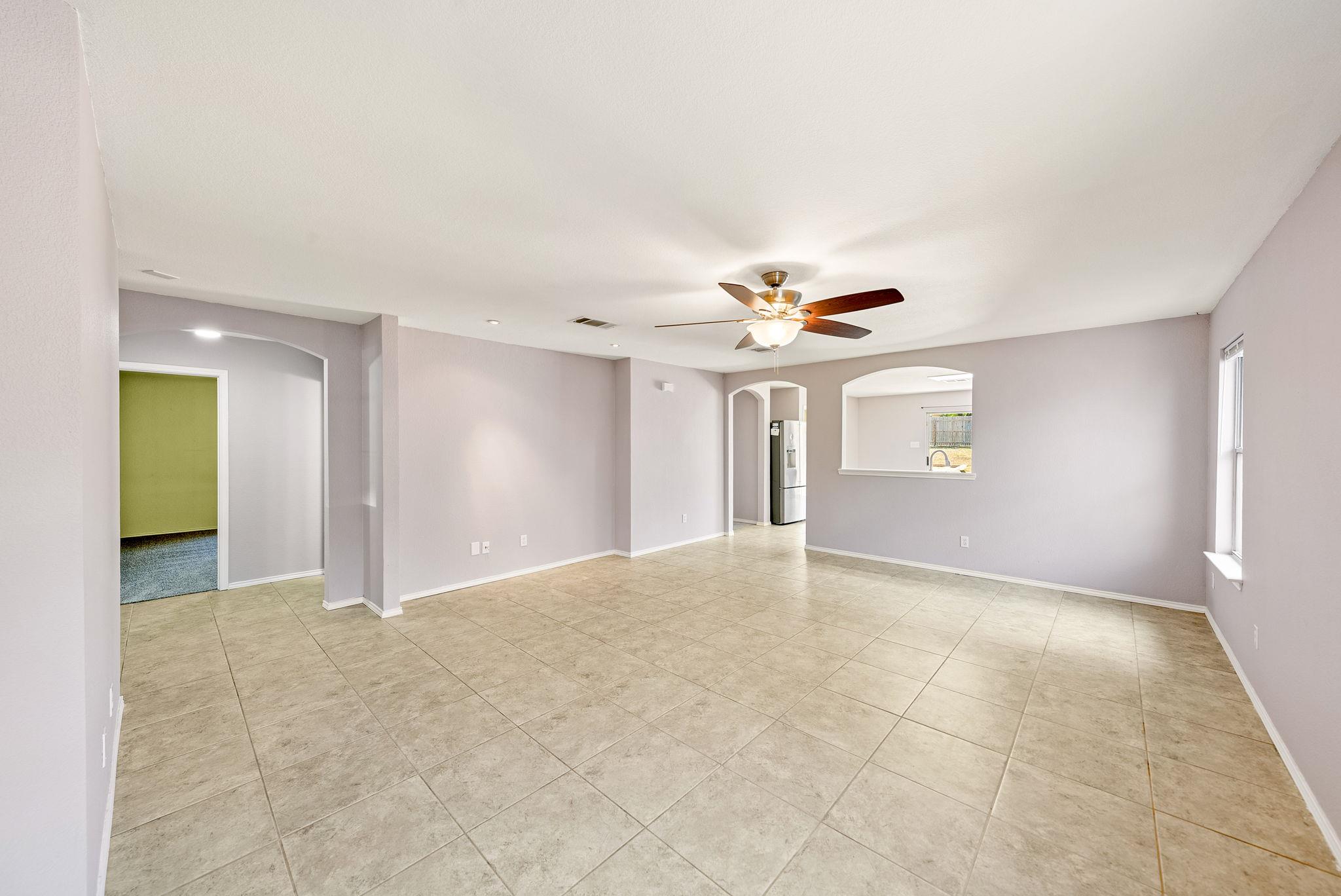 391 Jim Miller Dr, Kyle, TX 78640