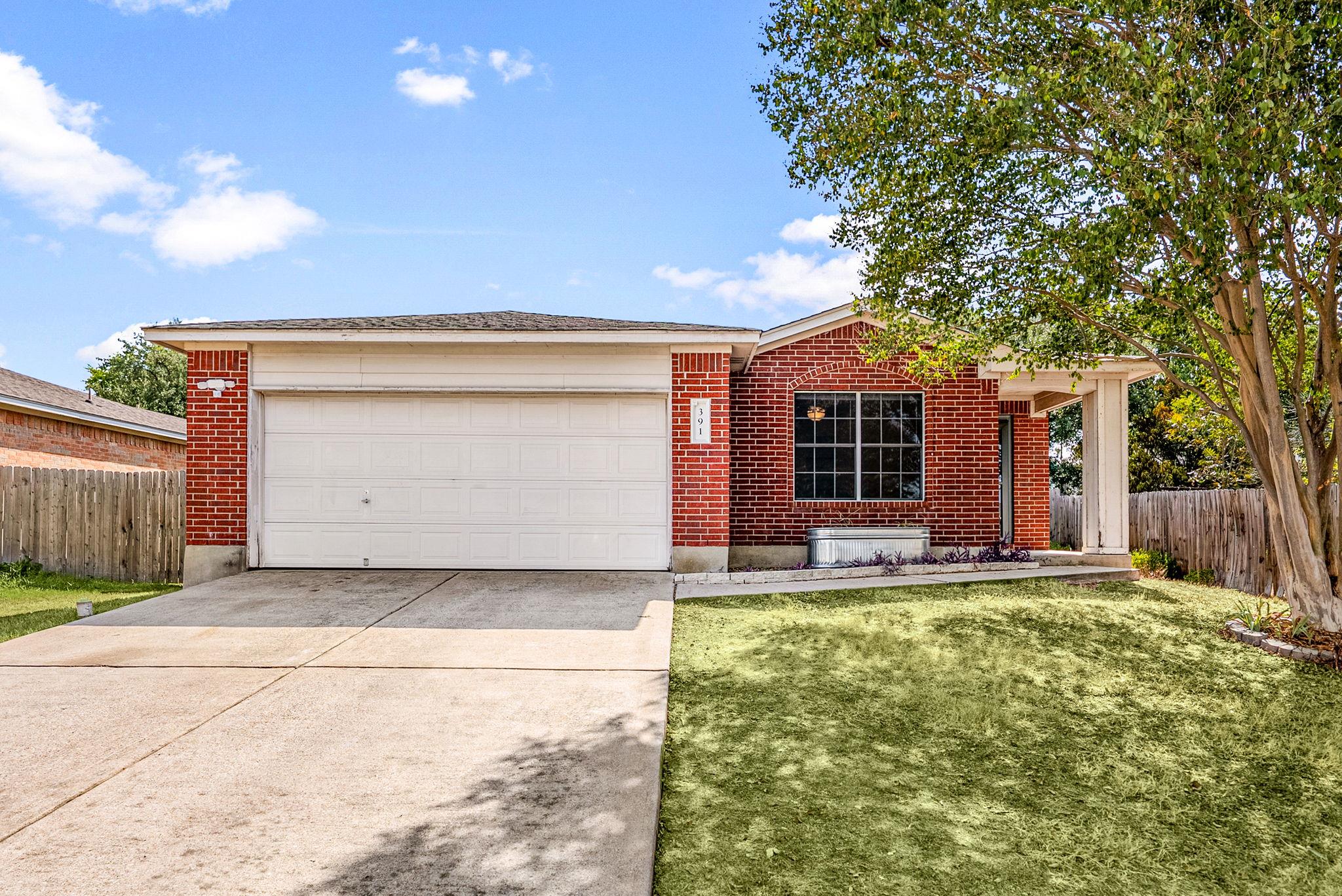 391 Jim Miller Dr, Kyle, TX 78640