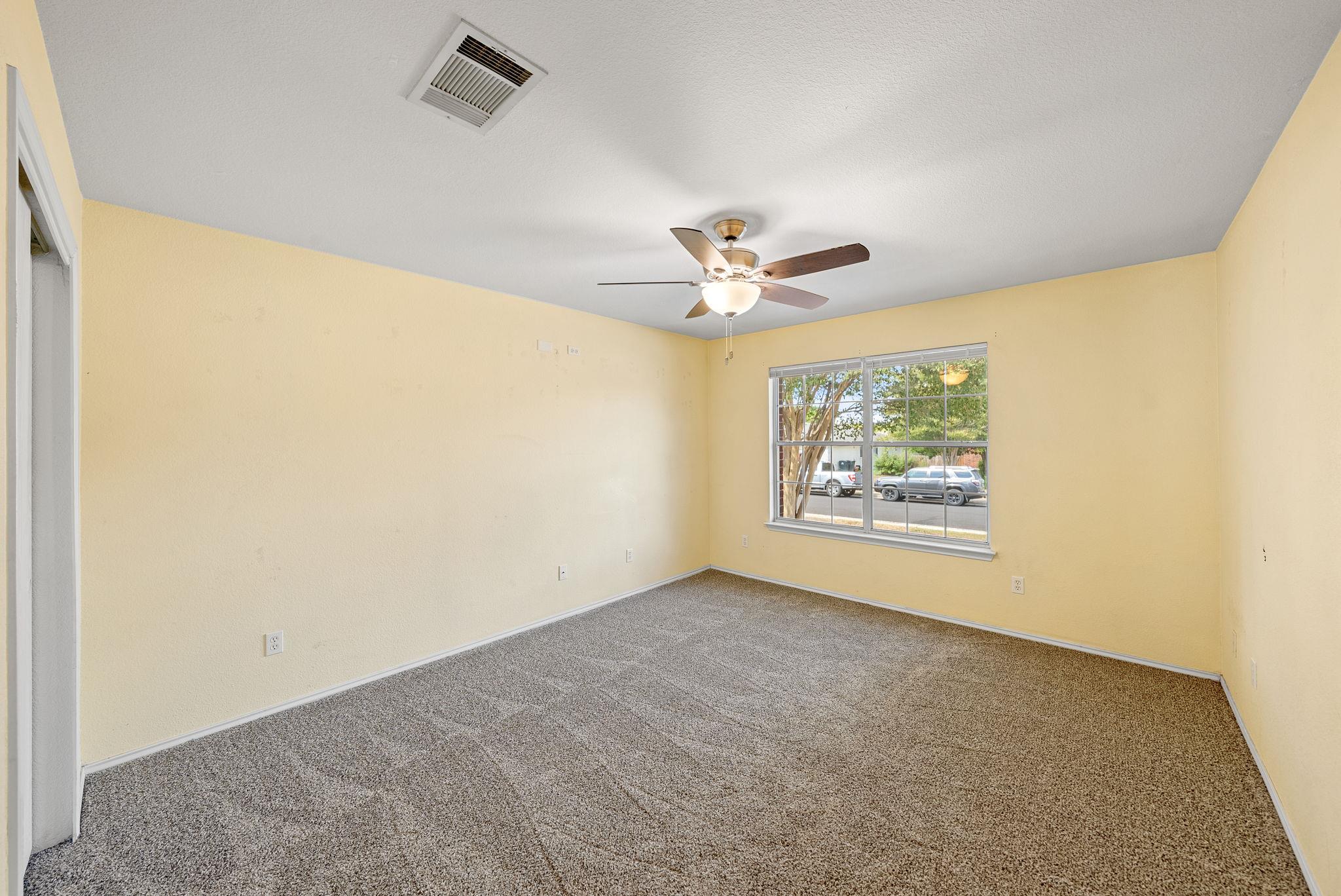 391 Jim Miller Dr, Kyle, TX 78640