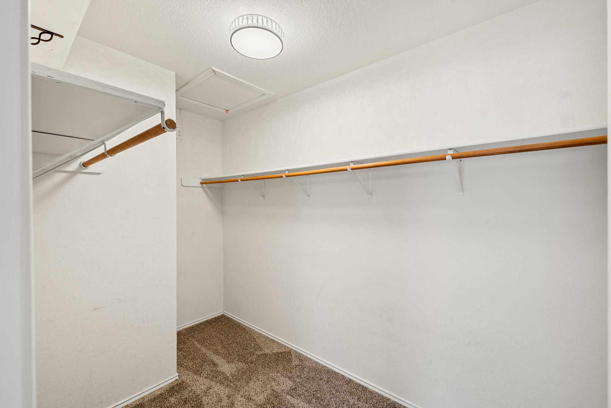 391 Jim Miller Dr, Kyle, TX 78640