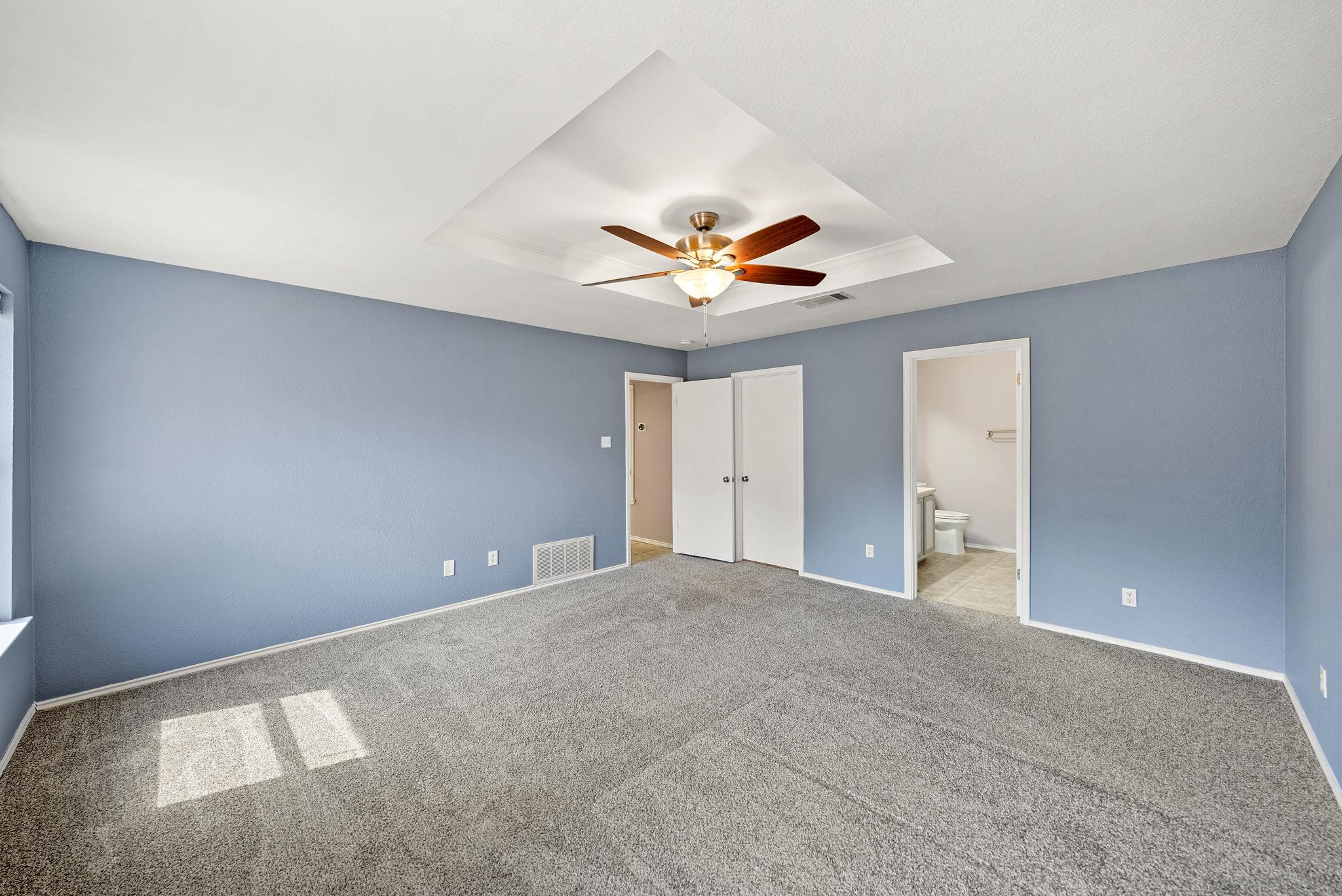 391 Jim Miller Dr, Kyle, TX 78640