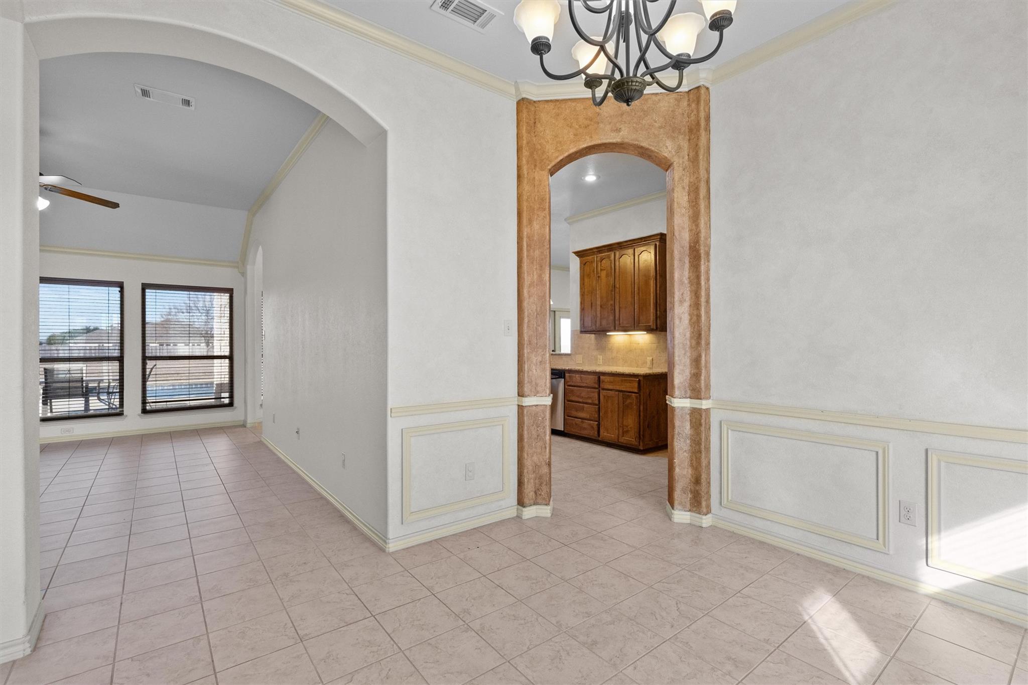 209 Sarahs Ln, Liberty Hill, TX 78642