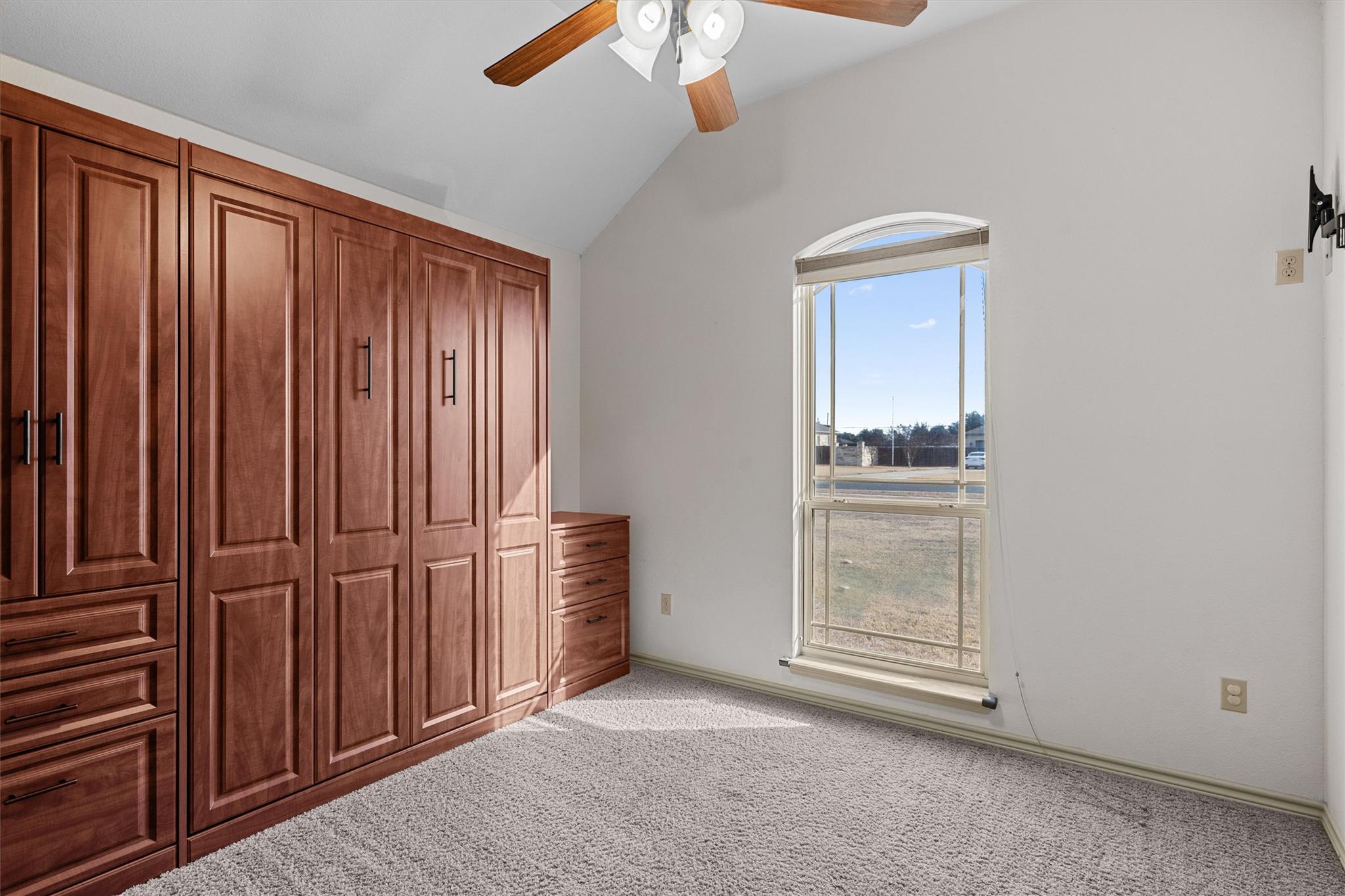 209 Sarahs Ln, Liberty Hill, TX 78642