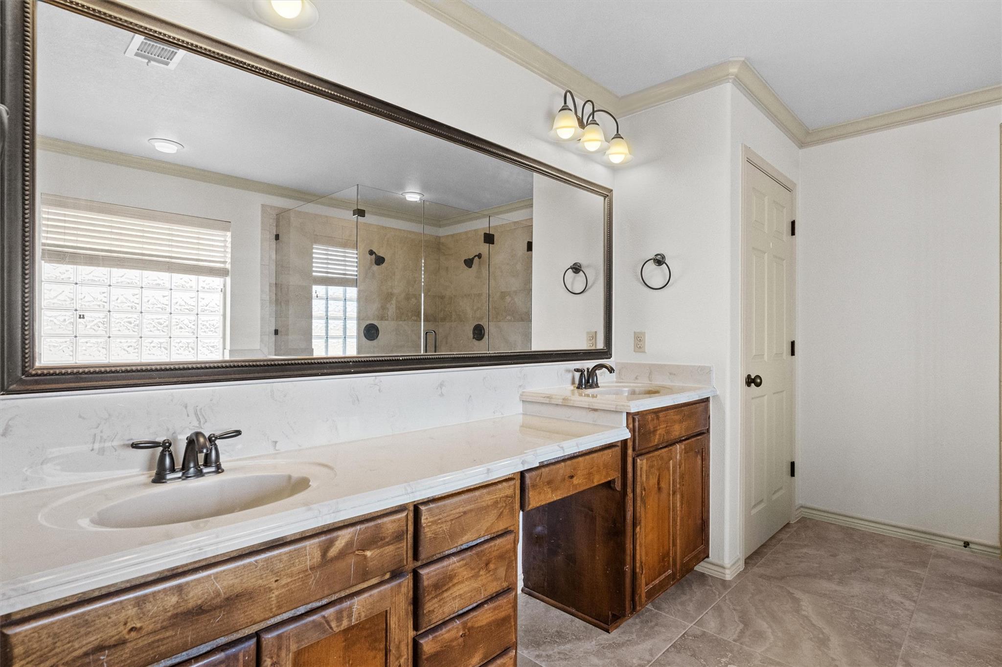 209 Sarahs Ln, Liberty Hill, TX 78642