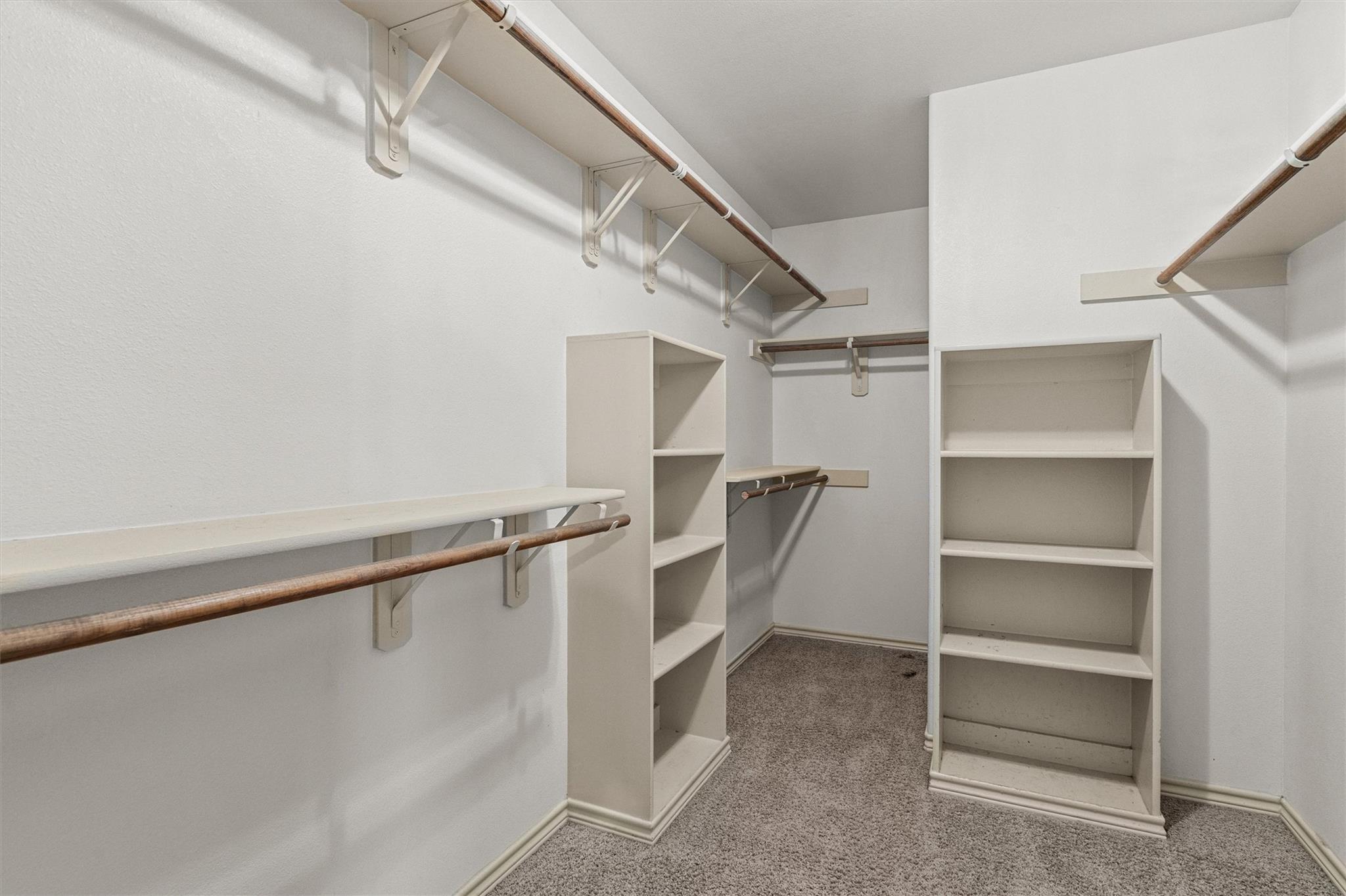 209 Sarahs Ln, Liberty Hill, TX 78642