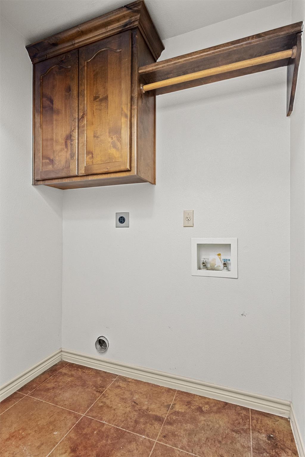 209 Sarahs Ln, Liberty Hill, TX 78642