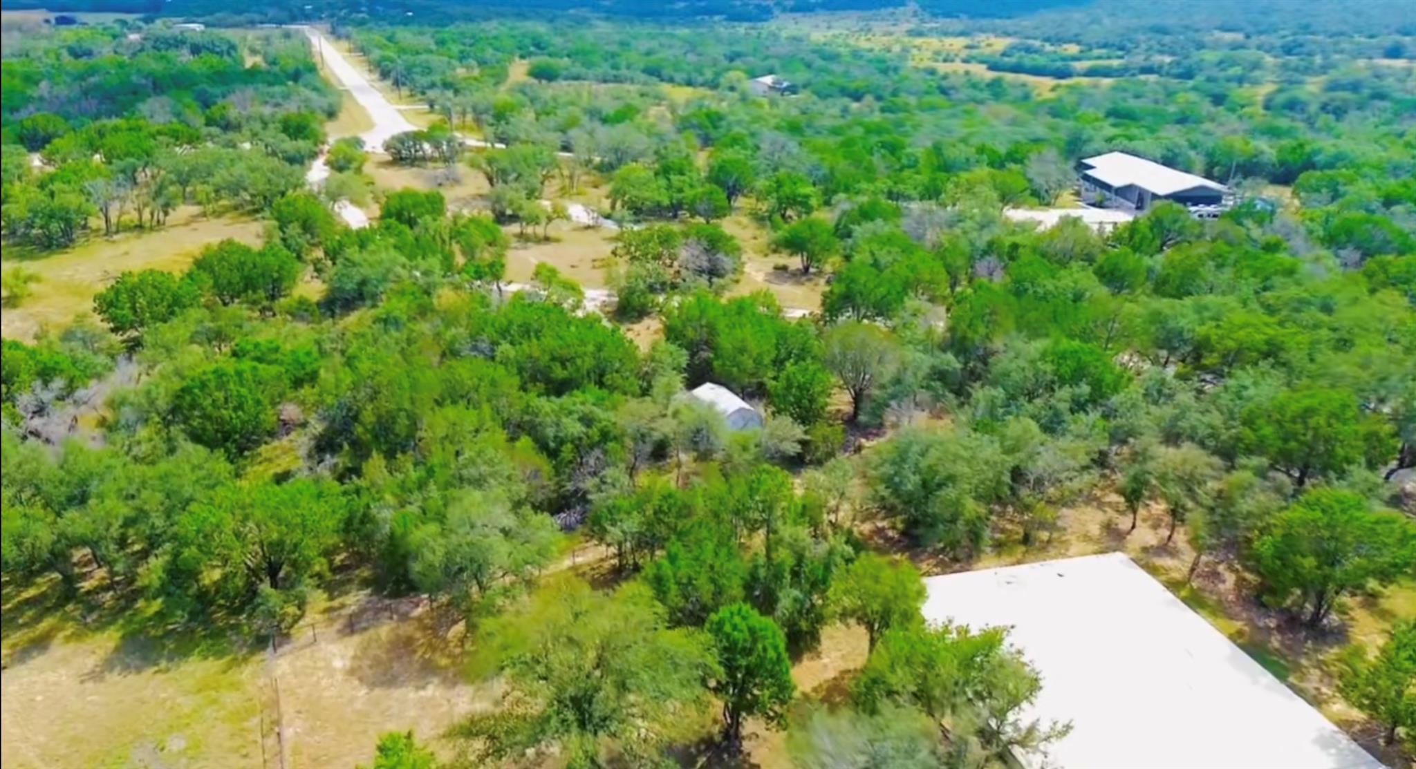 322 Maverick Way, Briggs, TX 78608