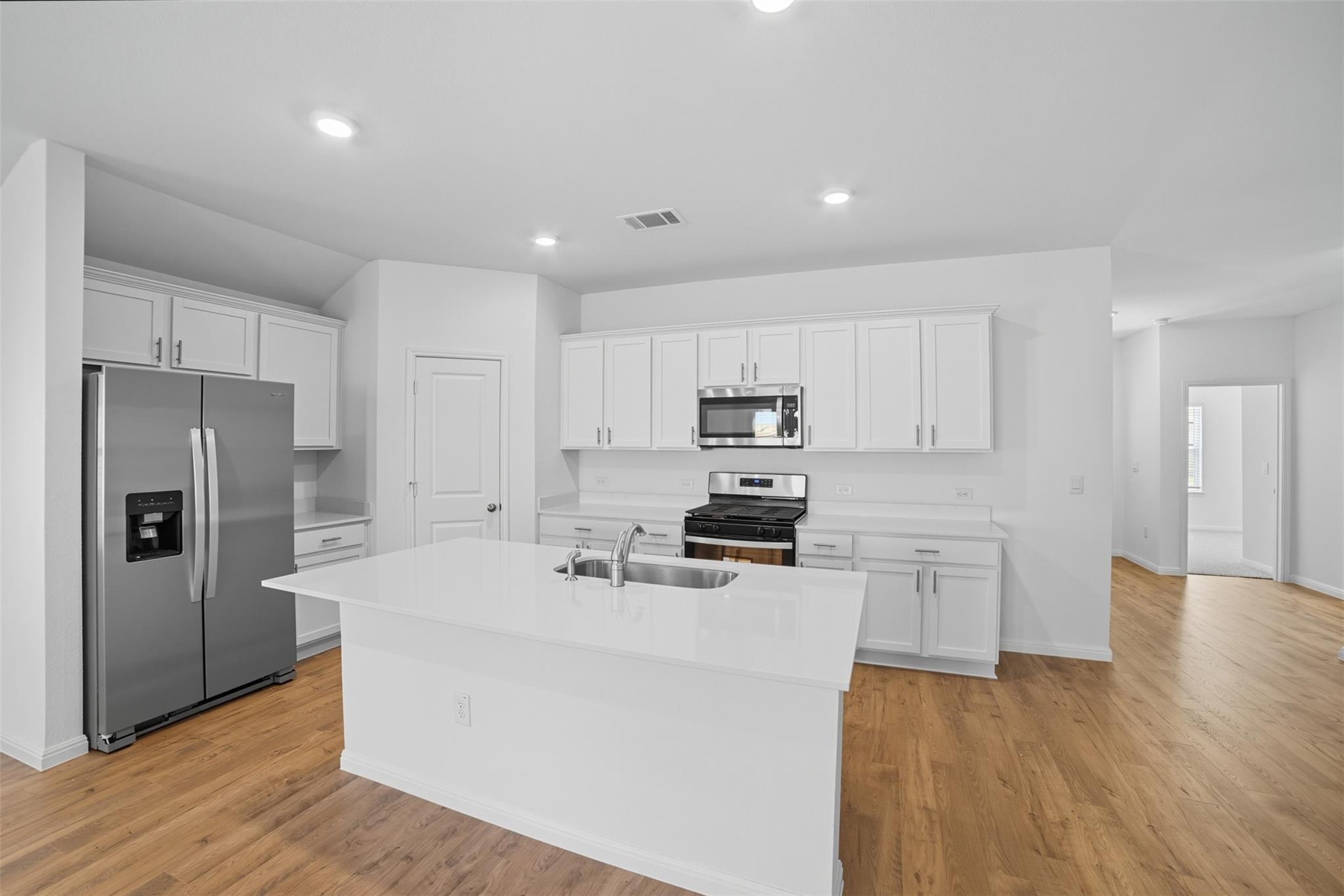 445 Mustang Lake Cir, Buda, TX 78610