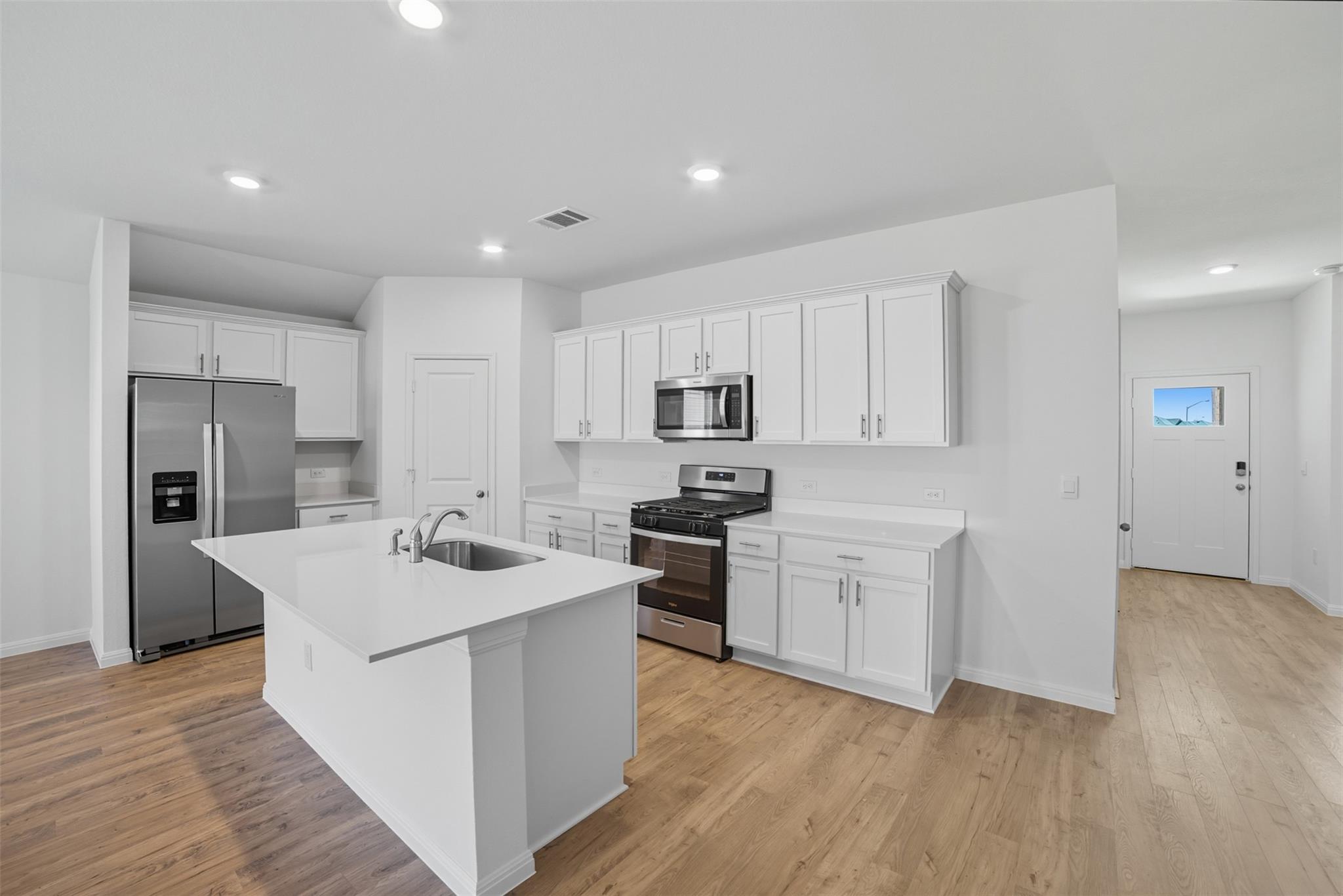 445 Mustang Lake Cir, Buda, TX 78610