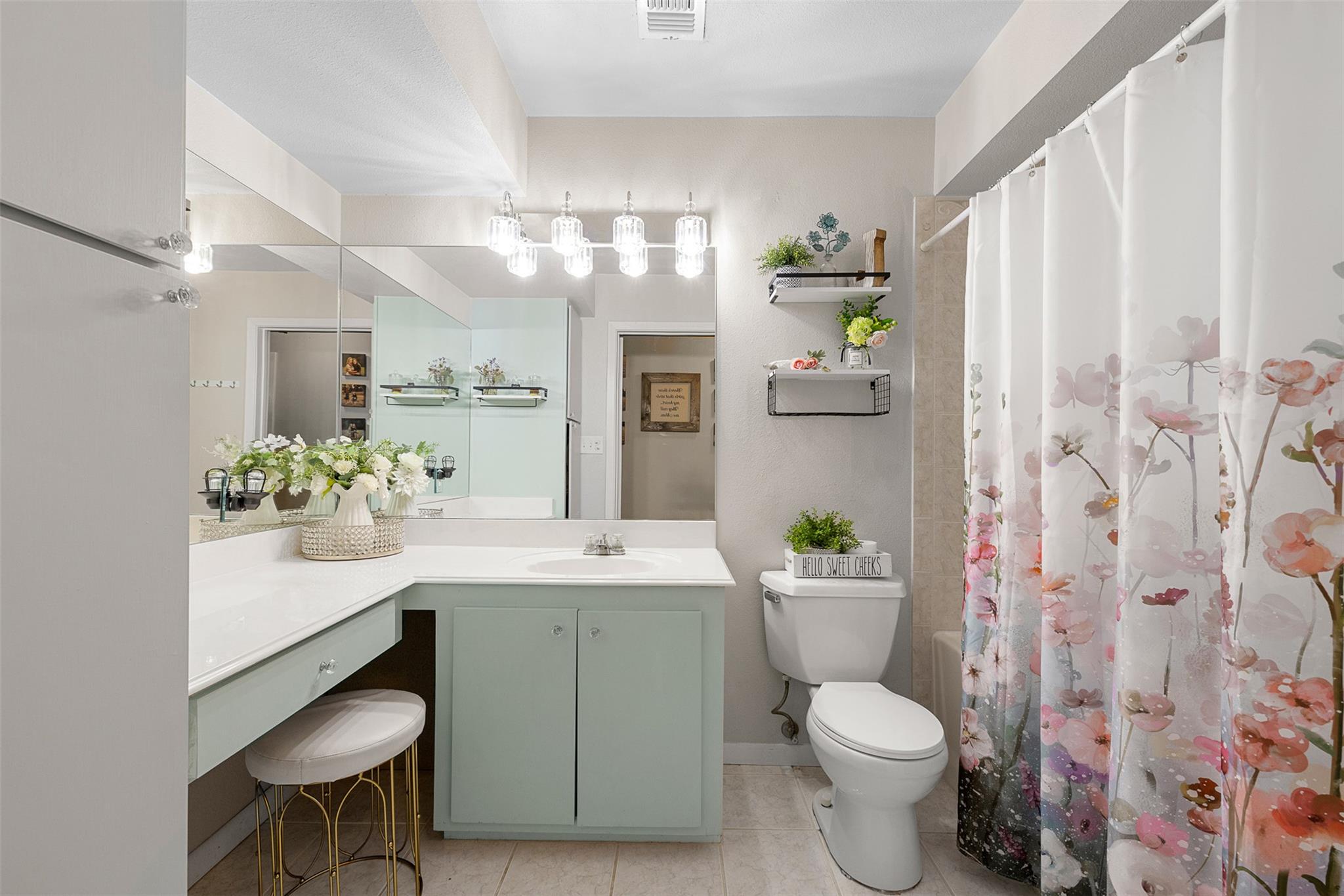 1102 N Pecan Street, Caldwell, TX 77836