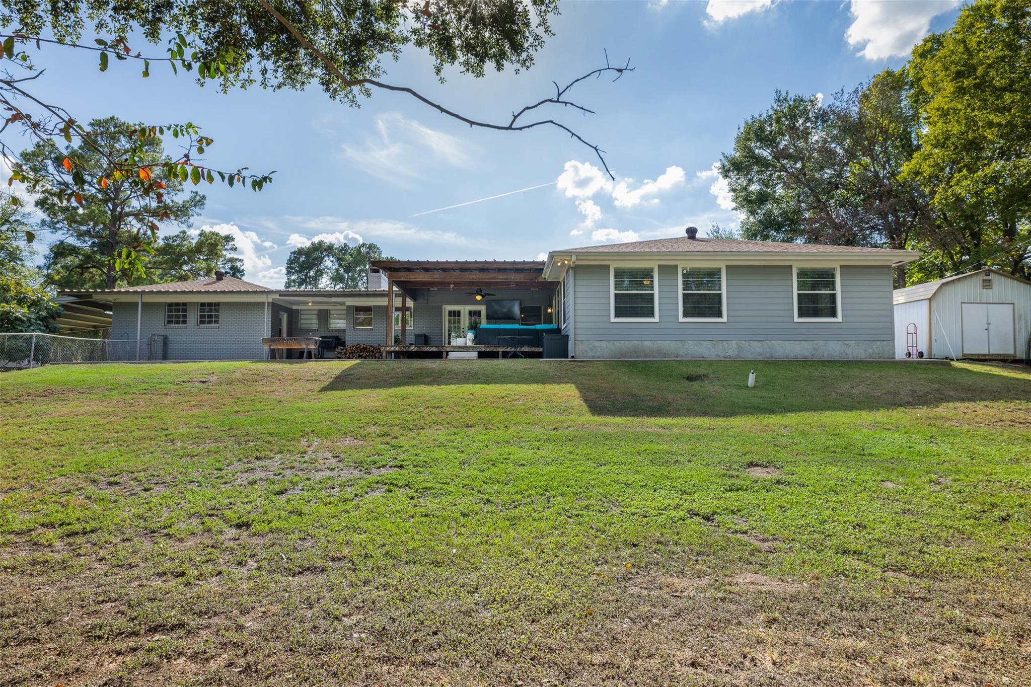 1102 N Pecan Street, Caldwell, TX 77836