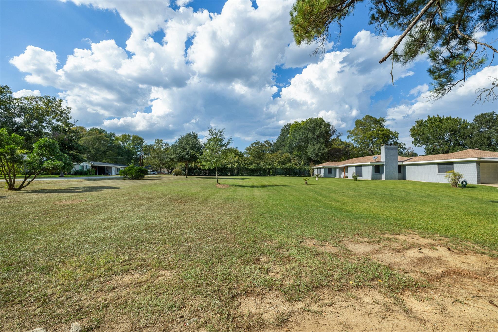 1102 N Pecan Street, Caldwell, TX 77836