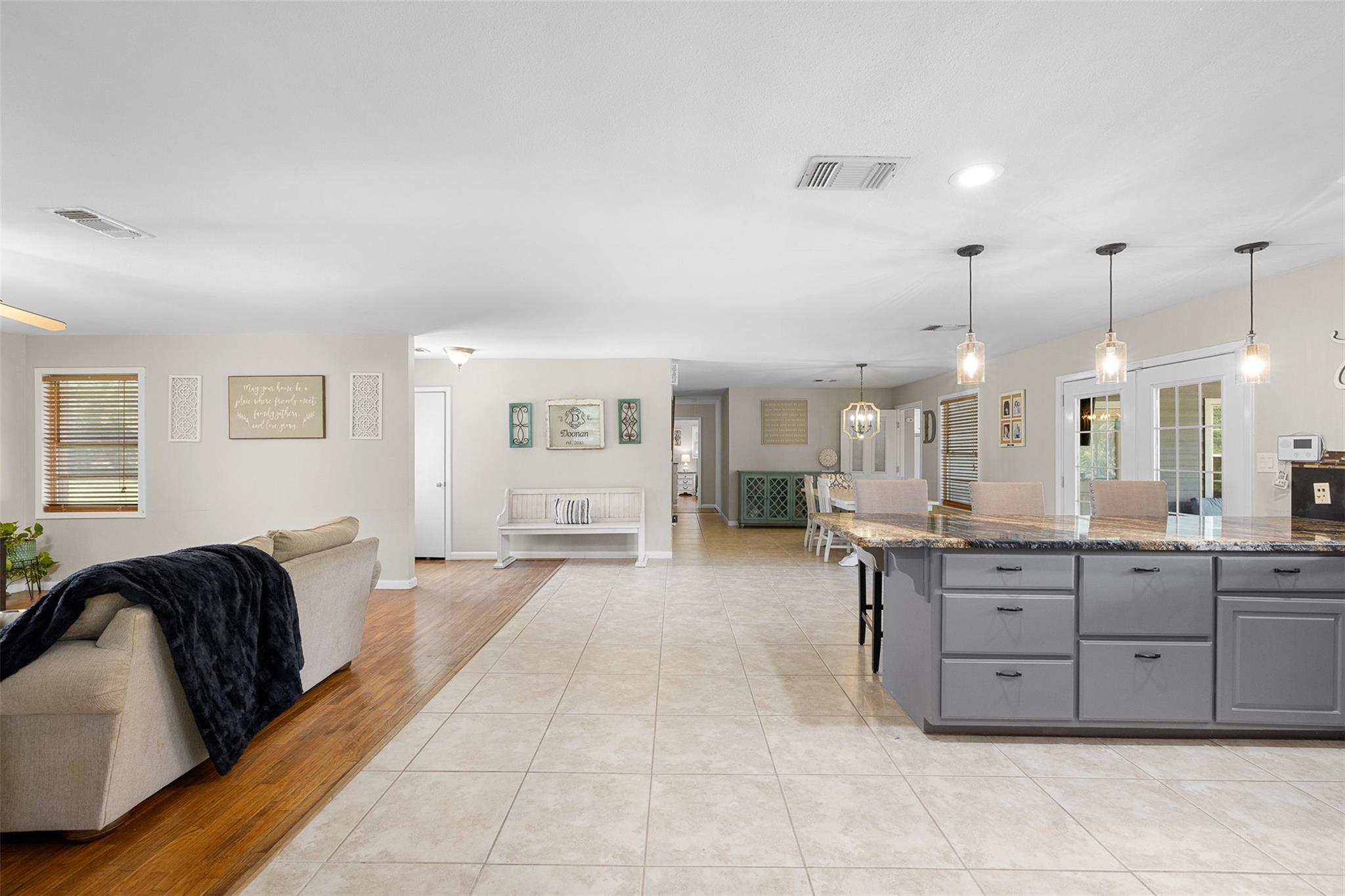 1102 N Pecan Street, Caldwell, TX 77836