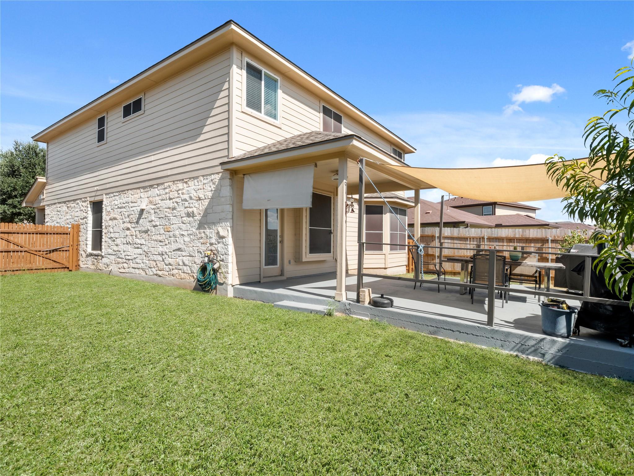 102 Wisteria Way, San Marcos, TX 78666