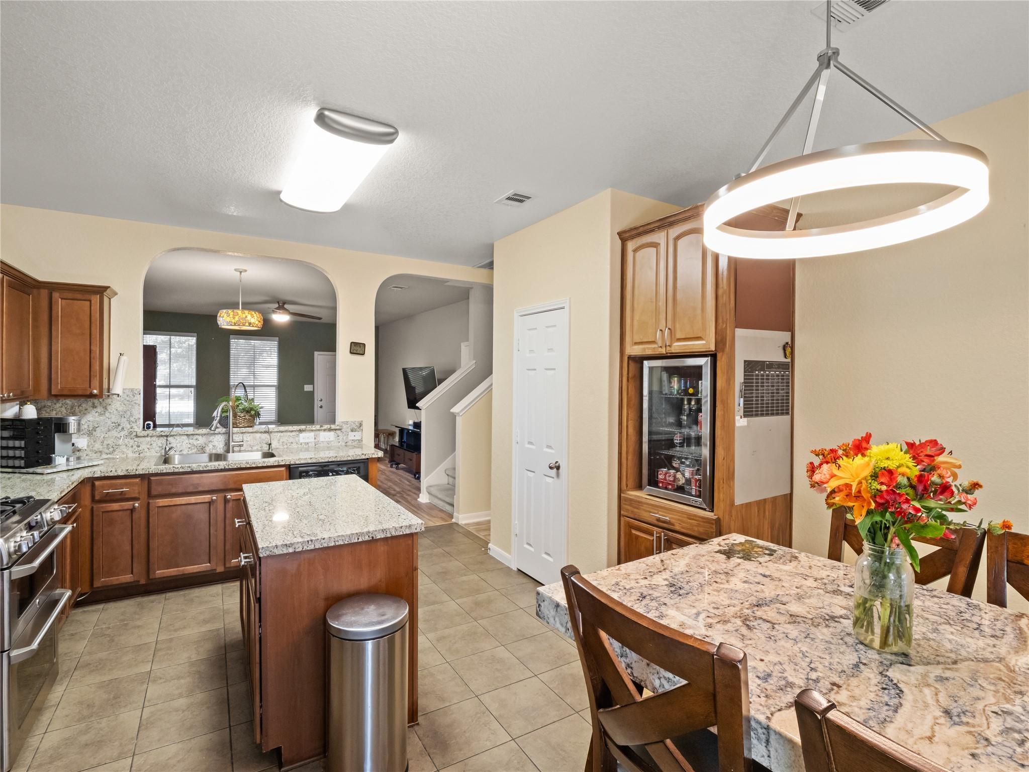 102 Wisteria Way, San Marcos, TX 78666